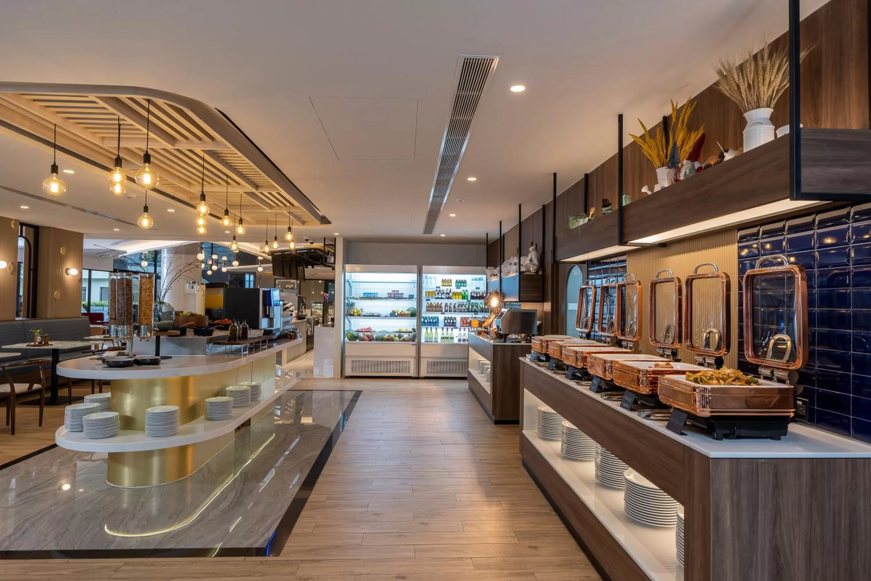 Restaurant/places to eat in Centara Life Hotel Bangkok Phra Nakhon