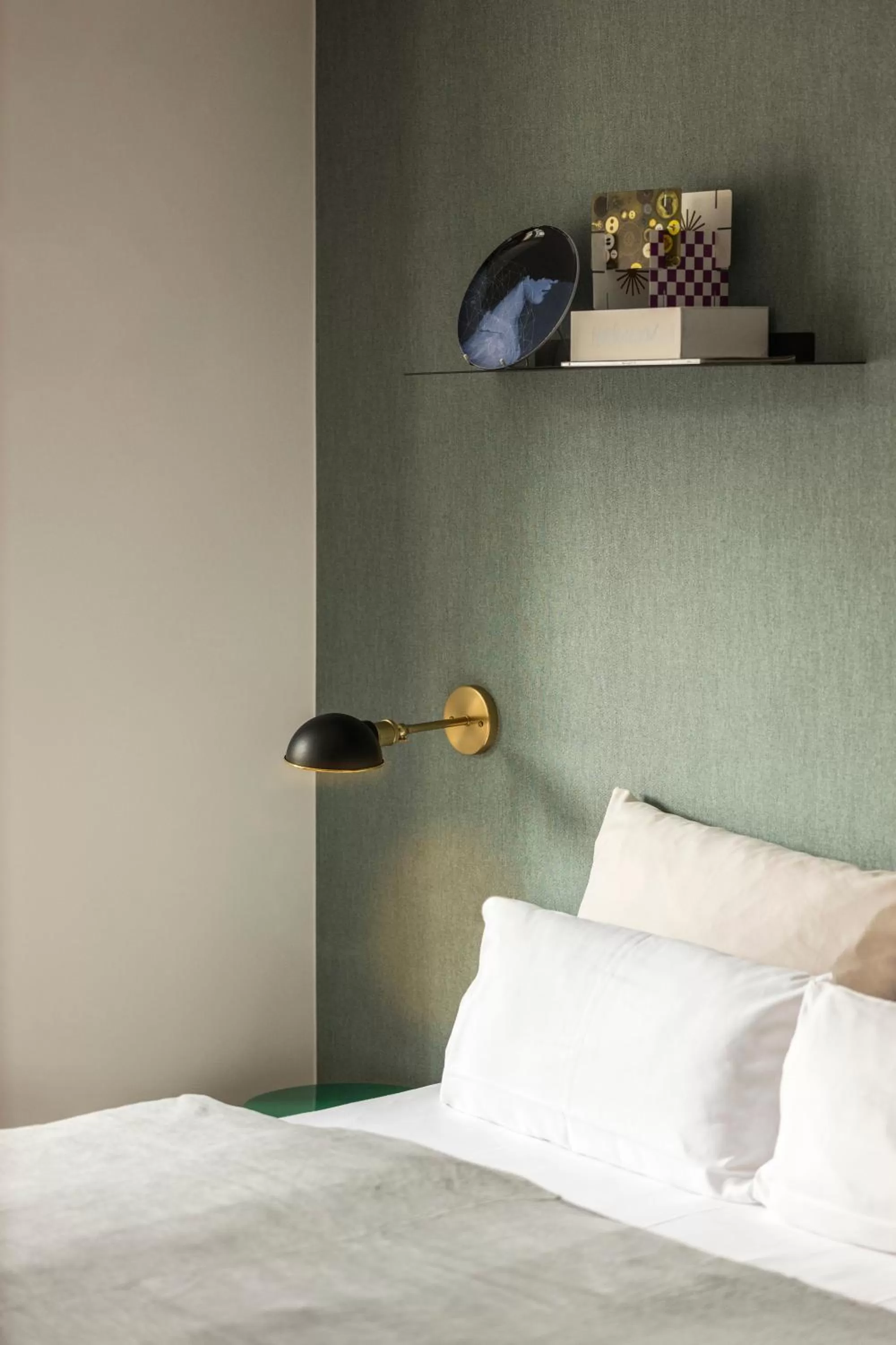 Bed in Genusshotel Krone & Roadtrips bei Basel