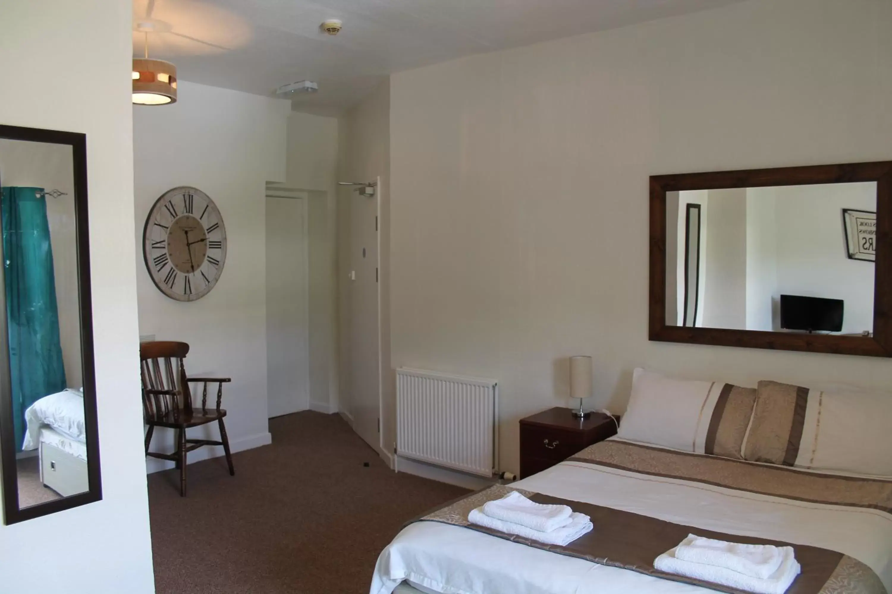 Double or Twin Room with Private Bathroom in Markets Tavern Hotel Double or Twin Room with Private Bathroom in Markets Tavern Hotel