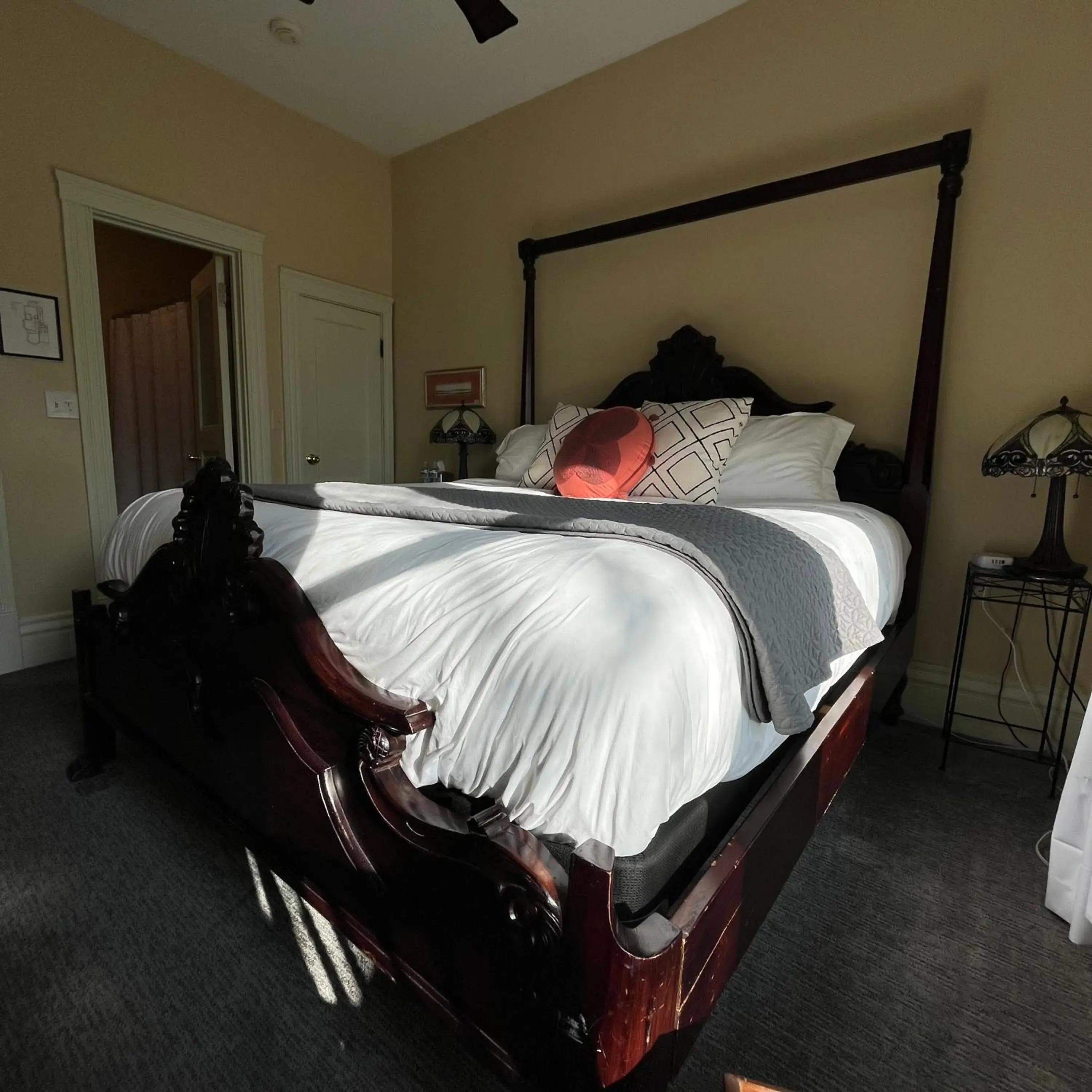 Bed in Stone Gables Inn