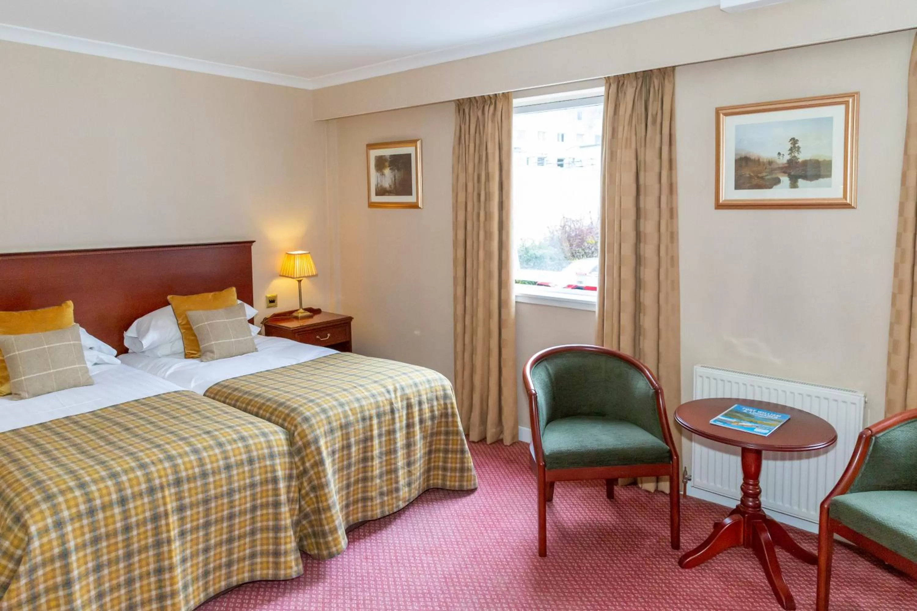 Bedroom, Bed in Alexandra Hotel