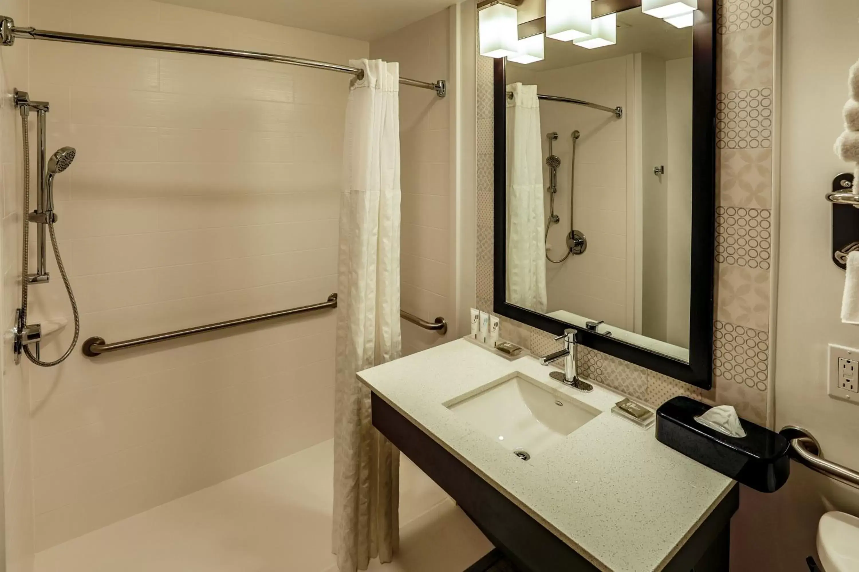 Bathroom in Country Inn & Suites by Radisson, Nashville Airport, TN