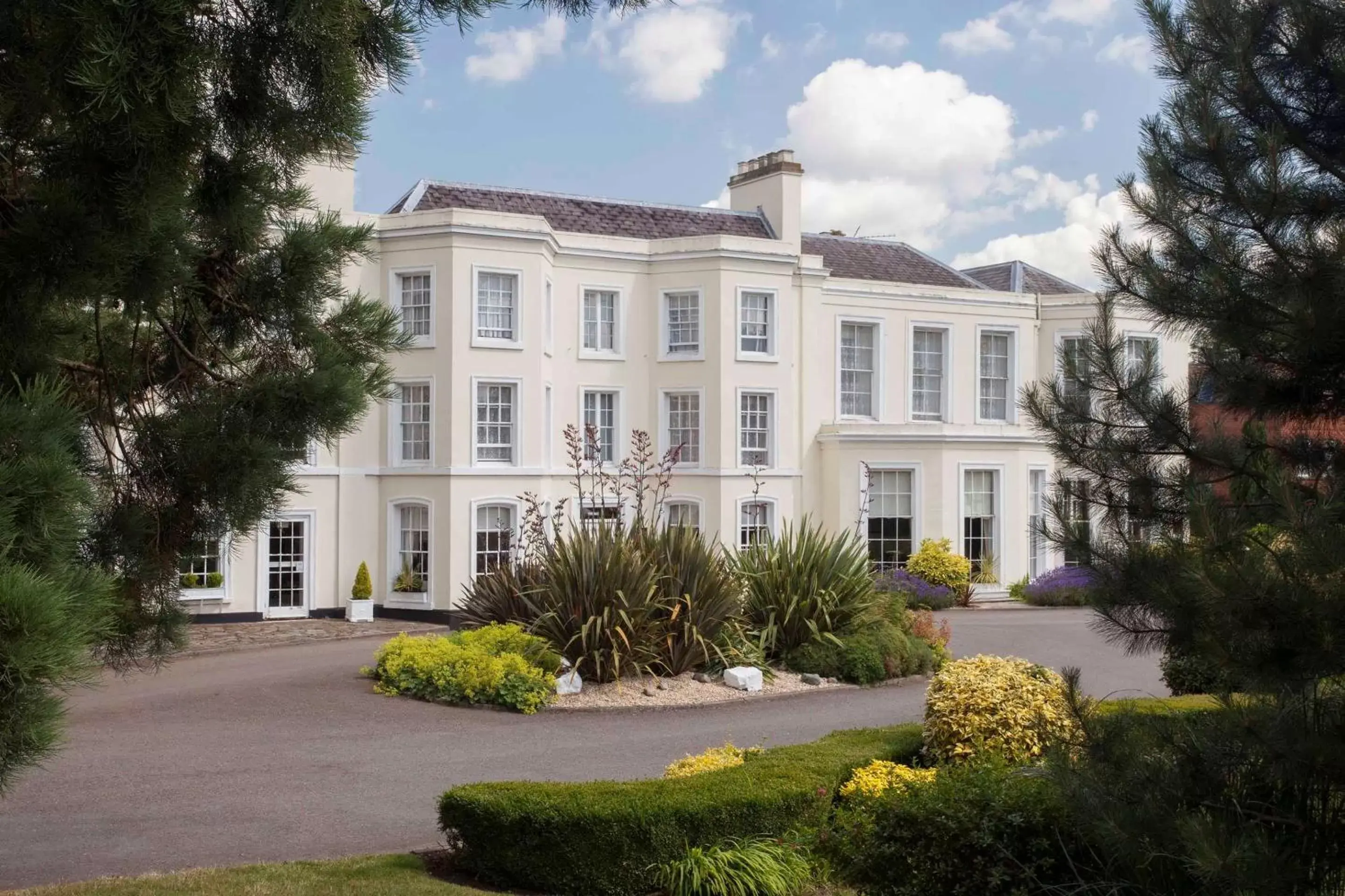 Property Building in Burnham Beeches Hotel