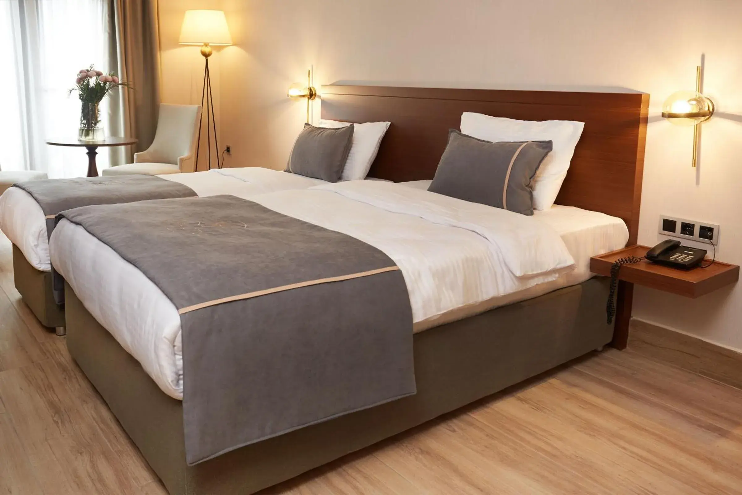 Bed in Mira Hotel Alsancak