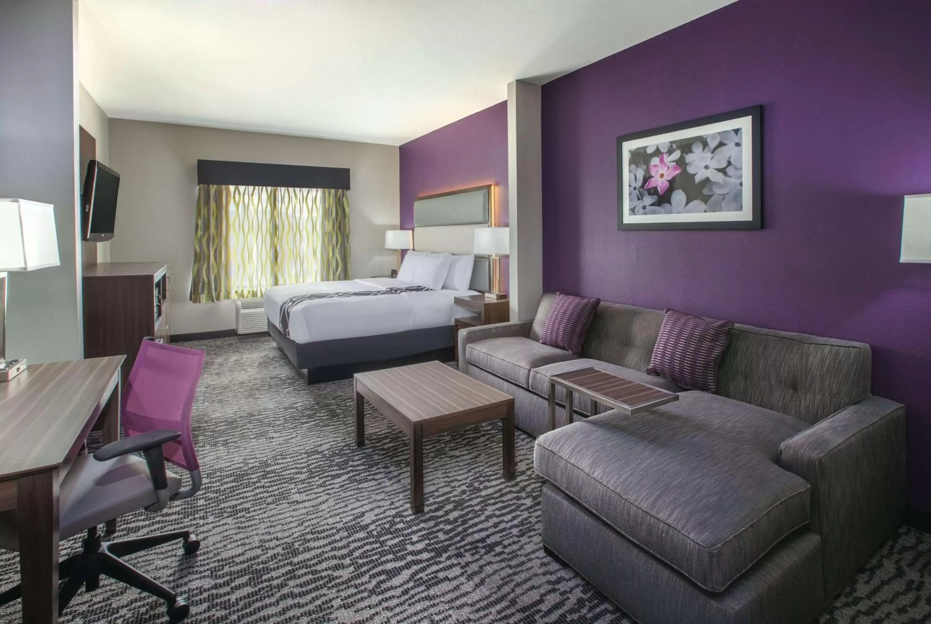 Deluxe King Suite - Non-Smoking in La Quinta by Wyndham NW Tucson Marana