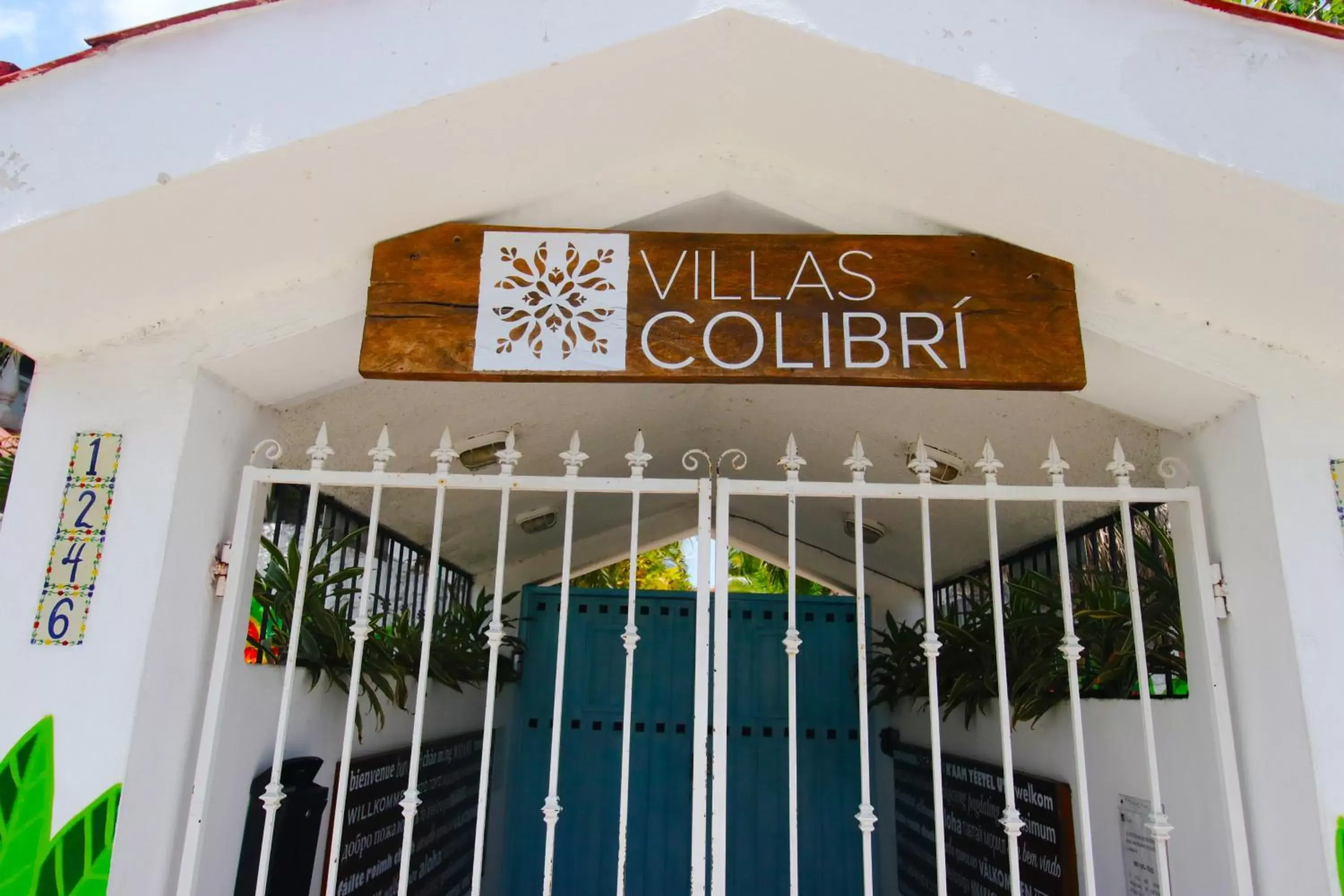 Facade/entrance in Hotel Villas Colibrí Suites & Bungalows
