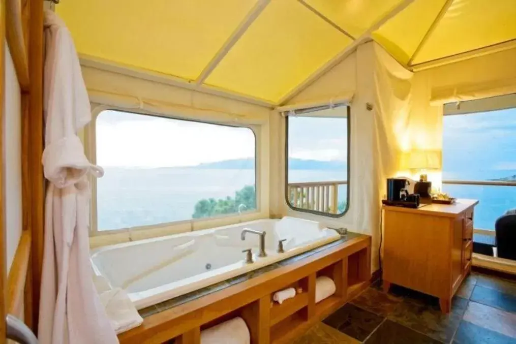 Bathroom in Rockwater Secret Cove Resort