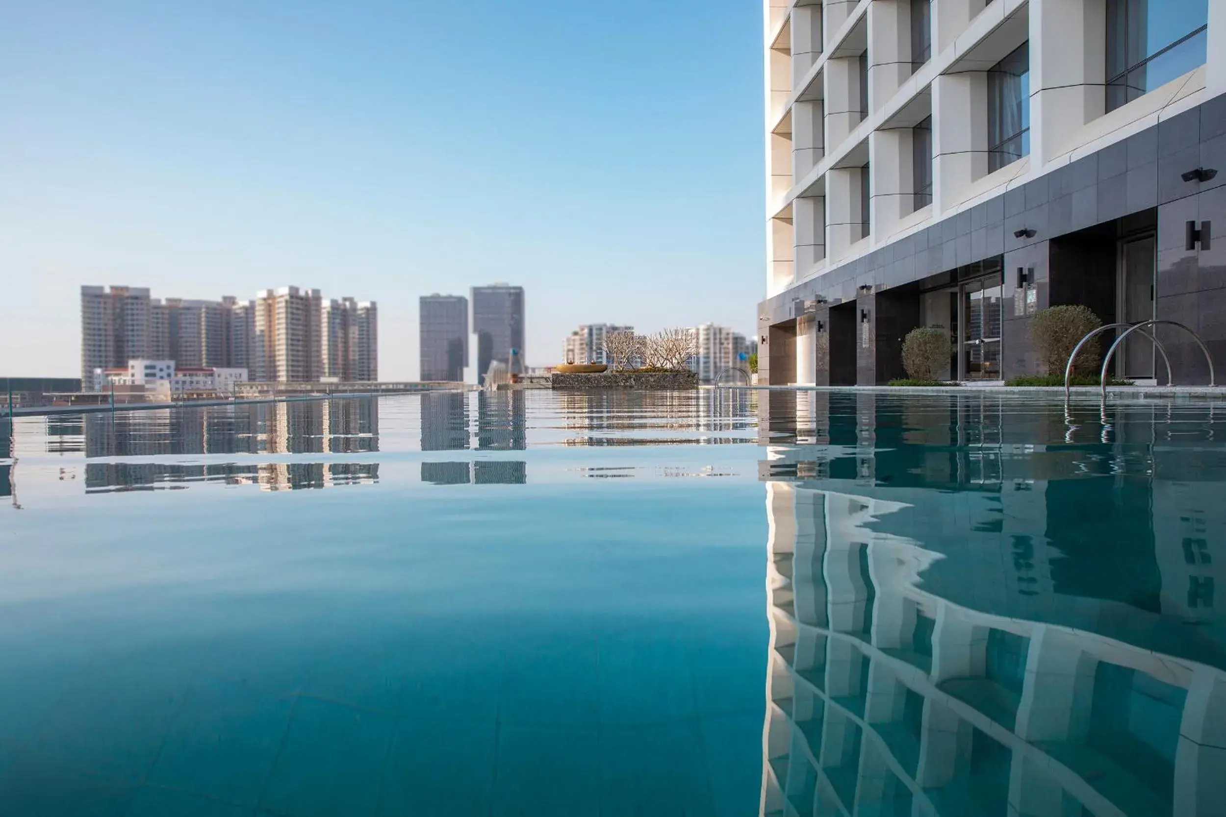 Swimming Pool in Sofitel Haikou