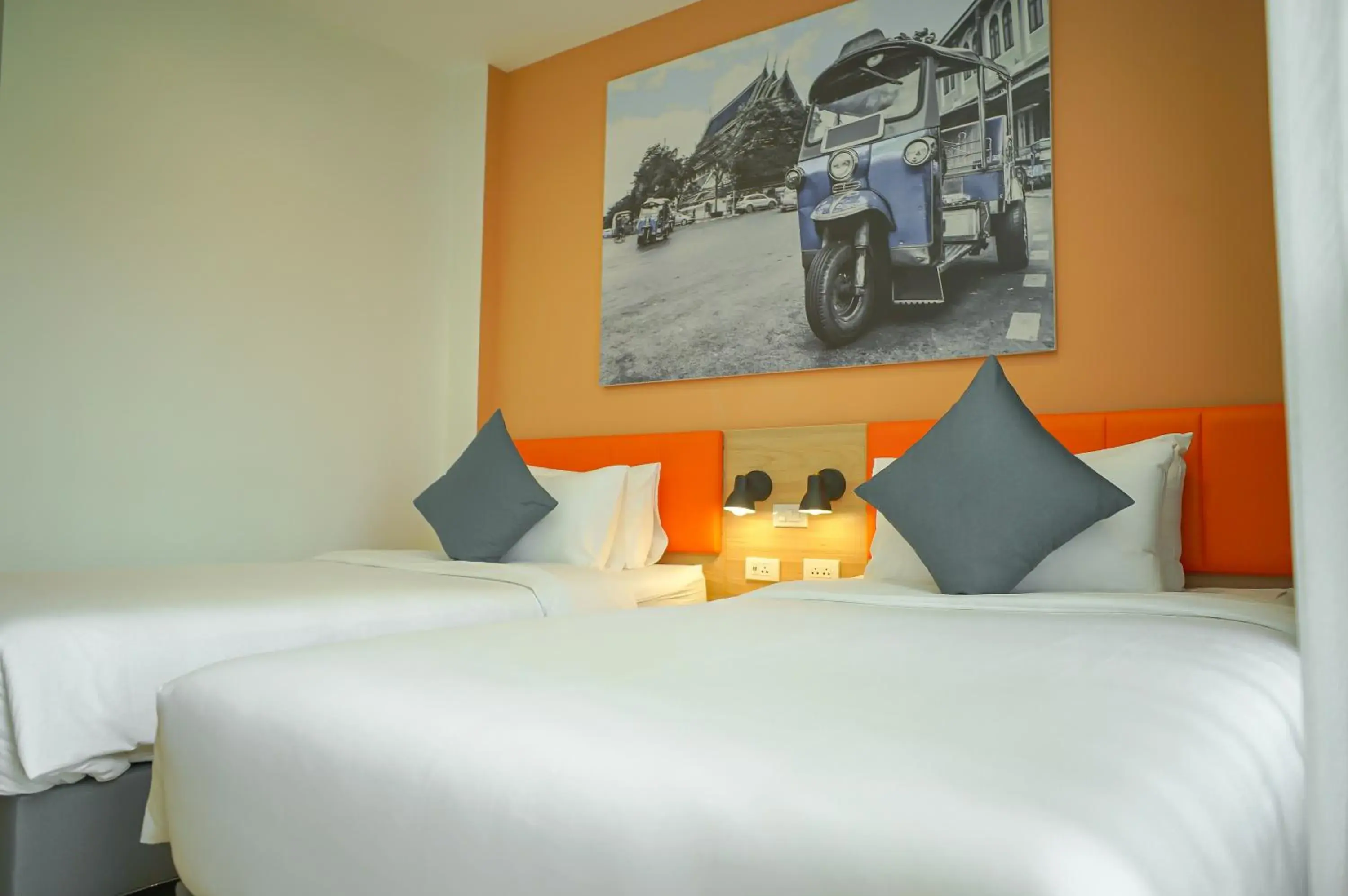Bed in The Iconic Hotel Don Mueang Airport