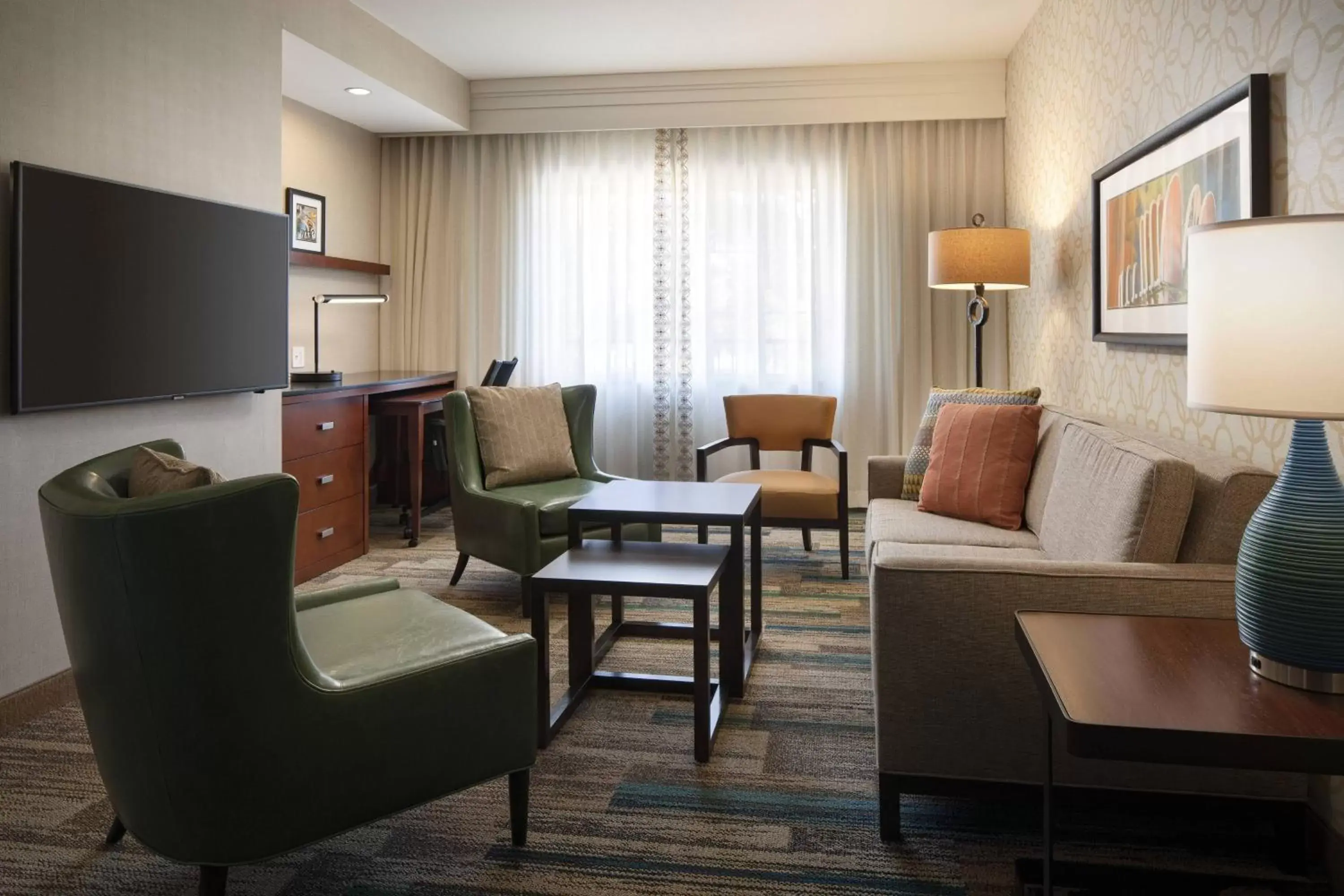 Living room, Seating Area in Courtyard by Marriott Santa Barbara Goleta