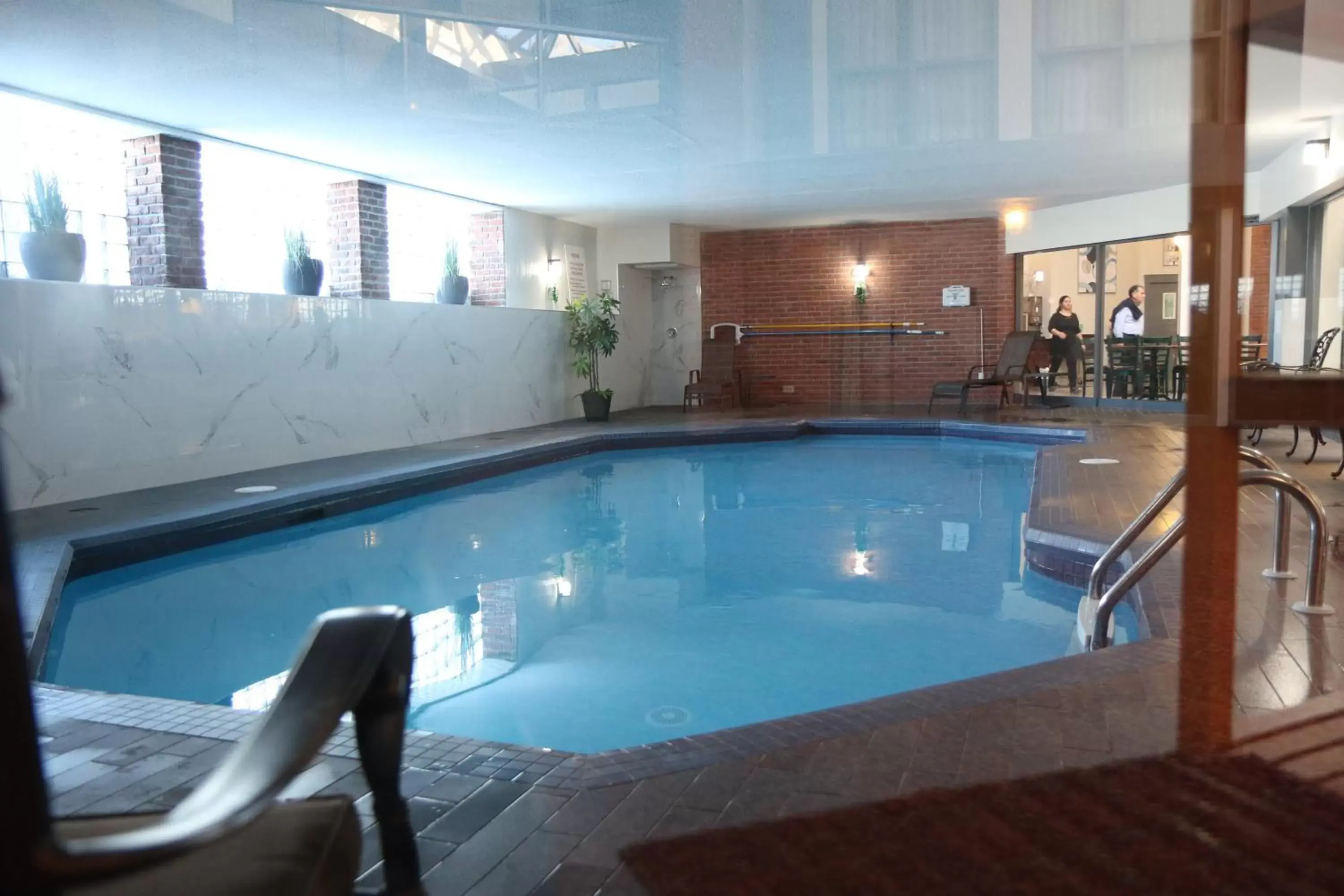 Swimming Pool in Best Western Laval-Montreal & Conference Centre