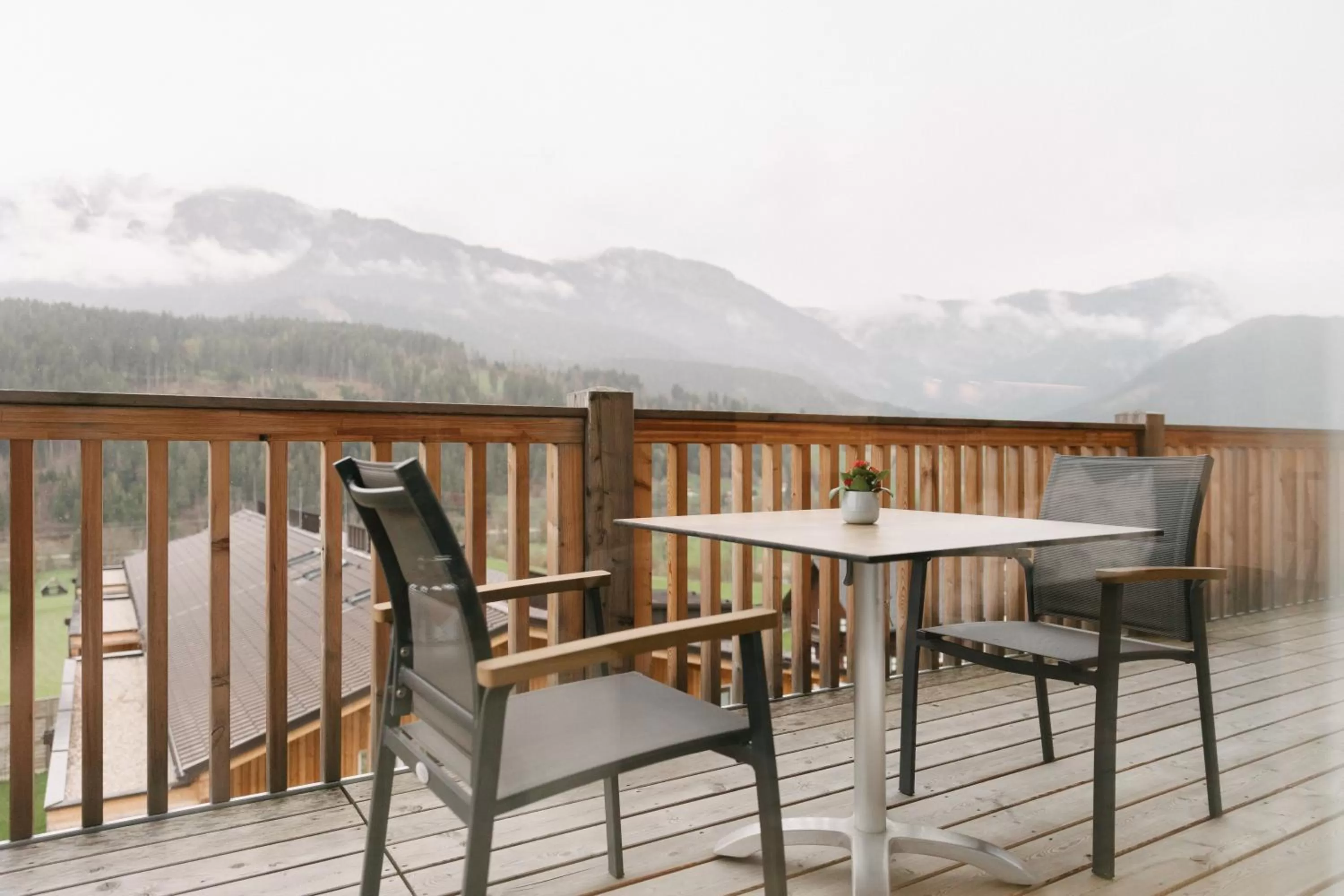 Balcony/Terrace, Mountain View in Apart33 by Apart4you