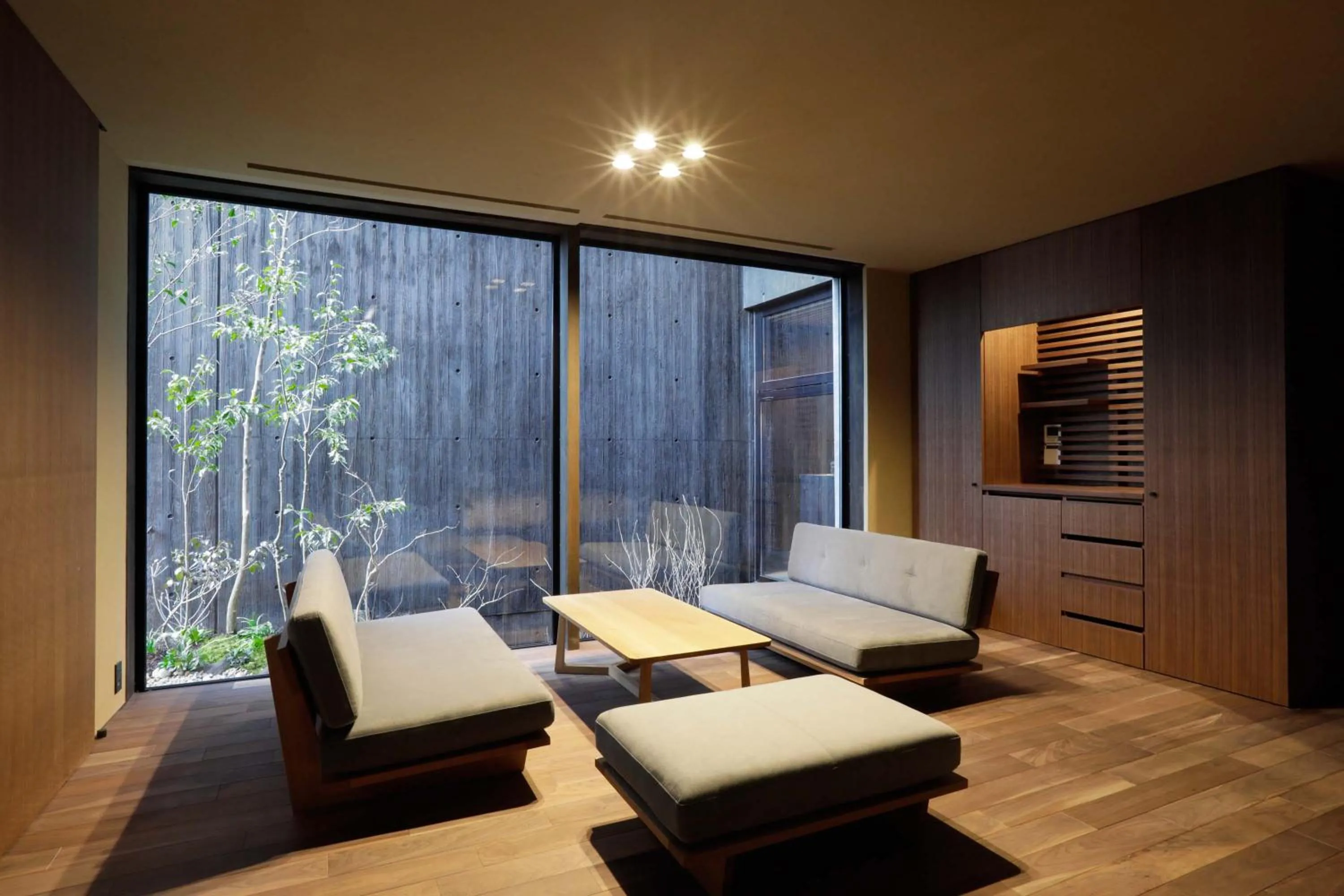 Photo of the whole room in Sowaka