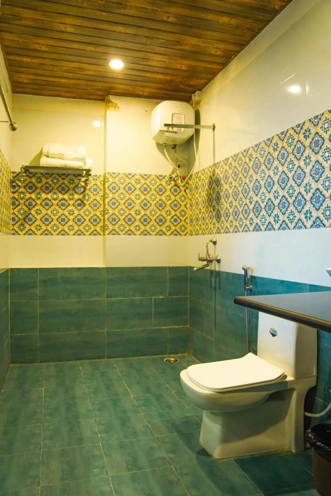 Bathroom in Hotel Devraj Niwas on Lake Pichola