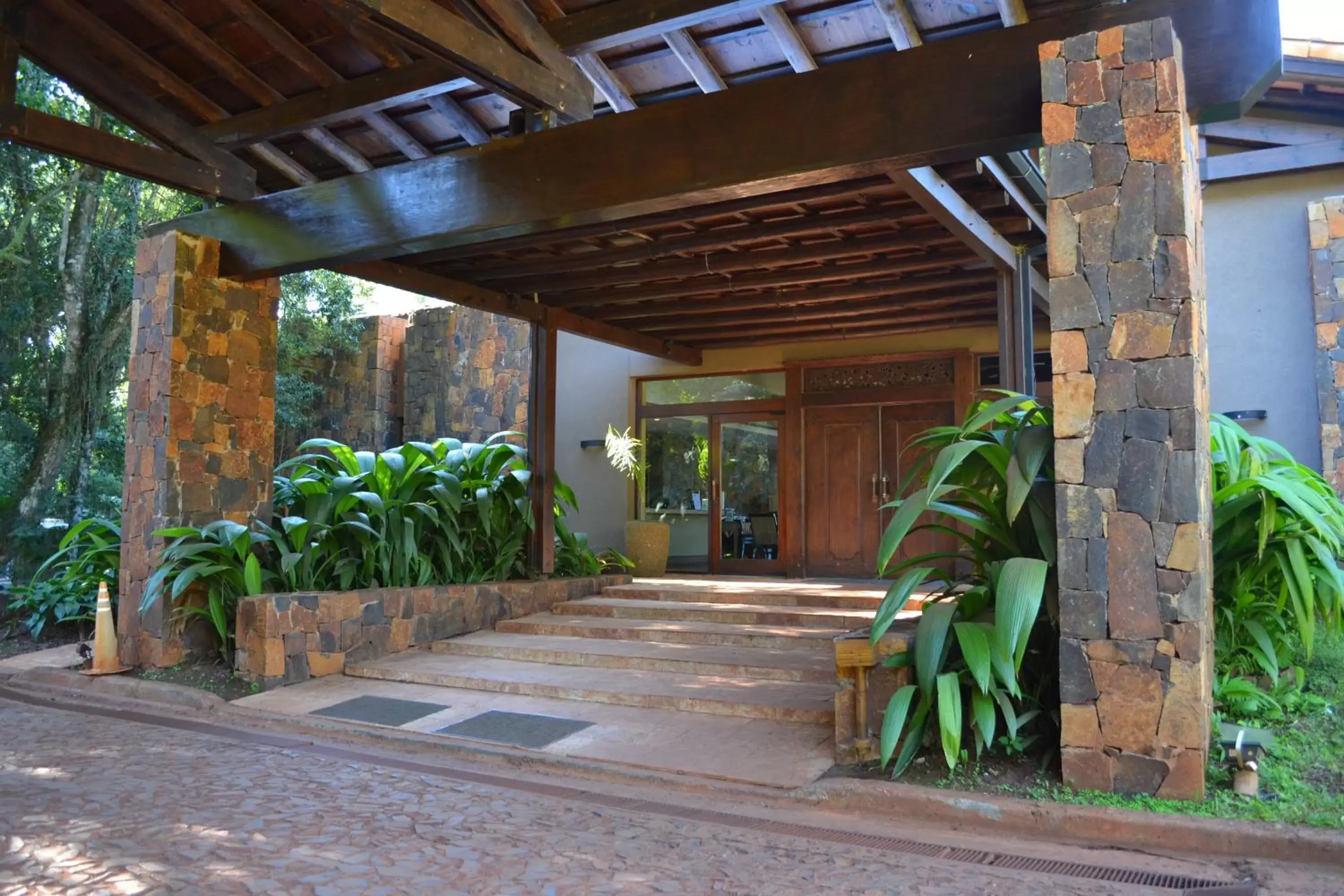 Facade/entrance in Loi Suites Iguazu Hotel