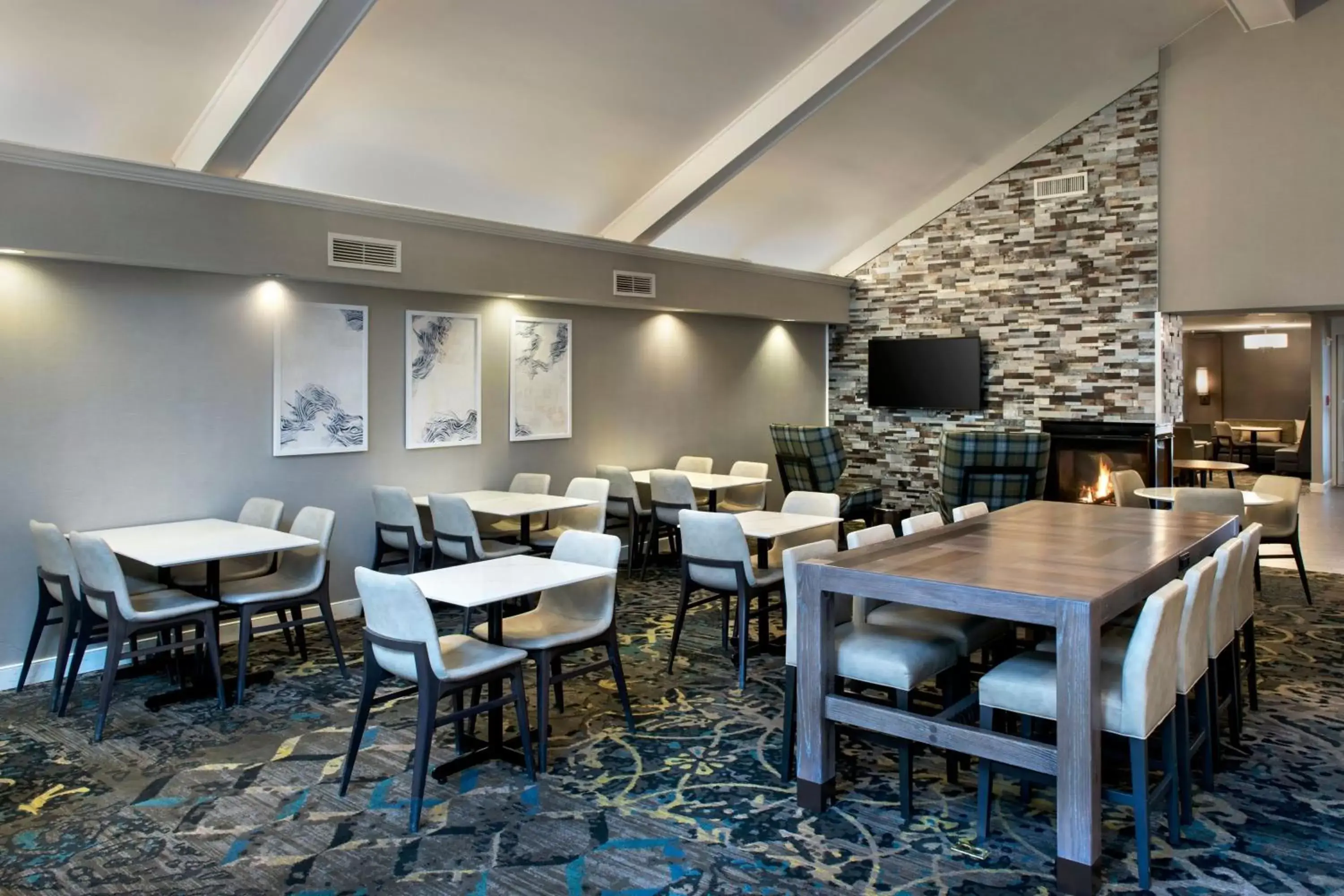 Lobby or reception, Restaurant/Places to Eat in Residence Inn Fairfax Merrifield