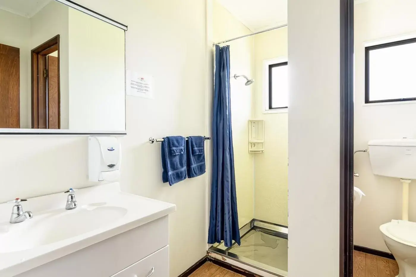 Bathroom in Motueka Garden Motel