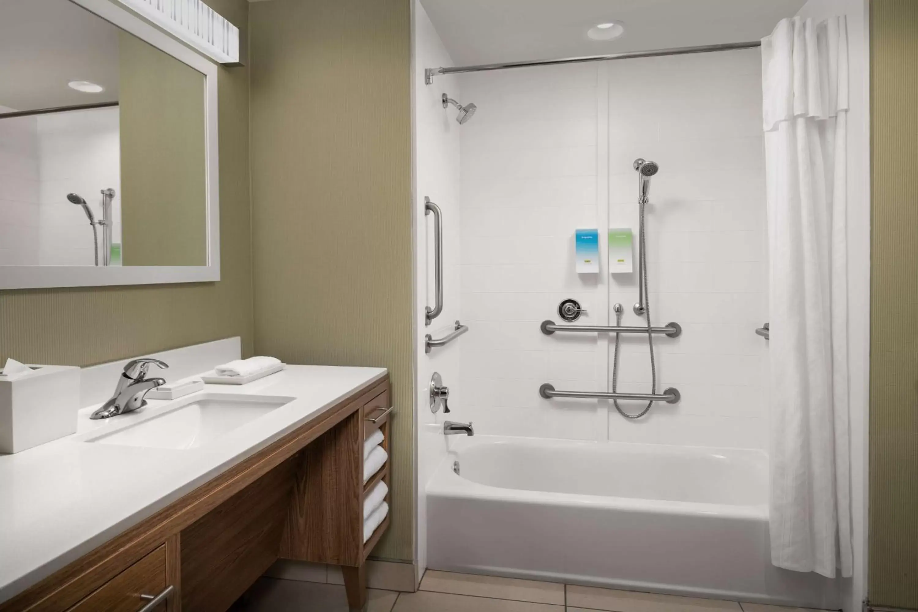 Bathroom in Home2 Suites By Hilton Summerville