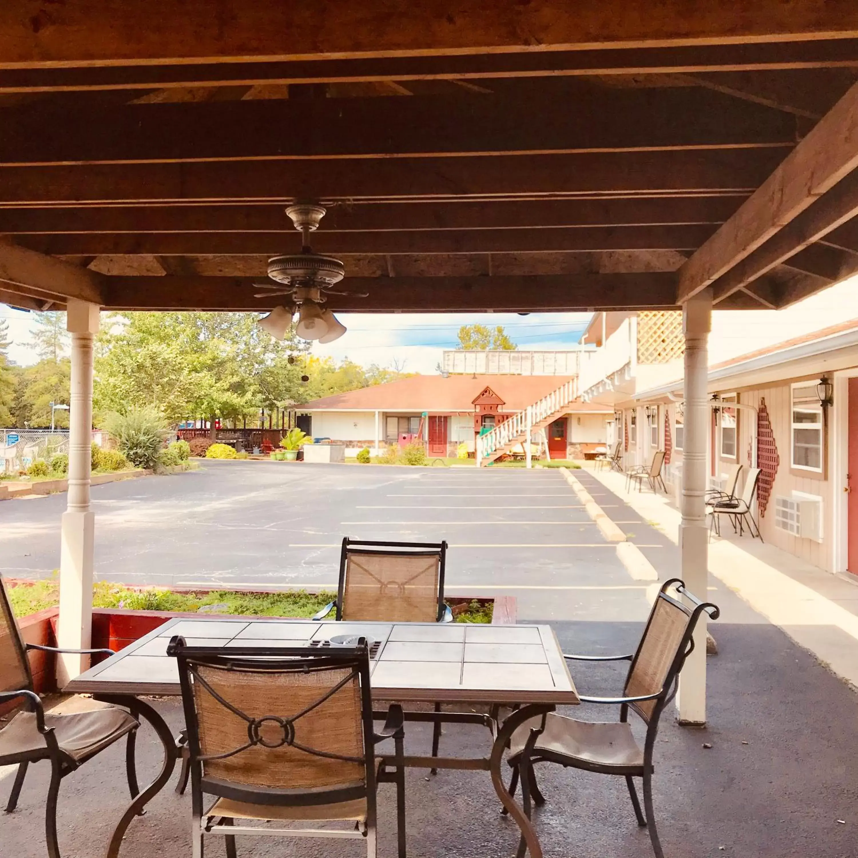 Patio in Hunter's Friend Resort Near Table Rock Lake