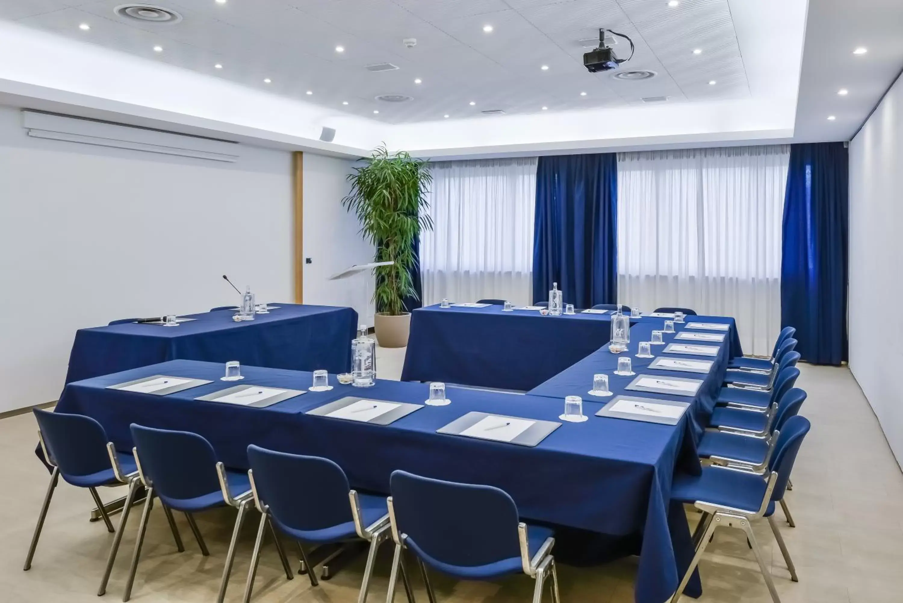Meeting/conference room in Hotel Bologna Airport