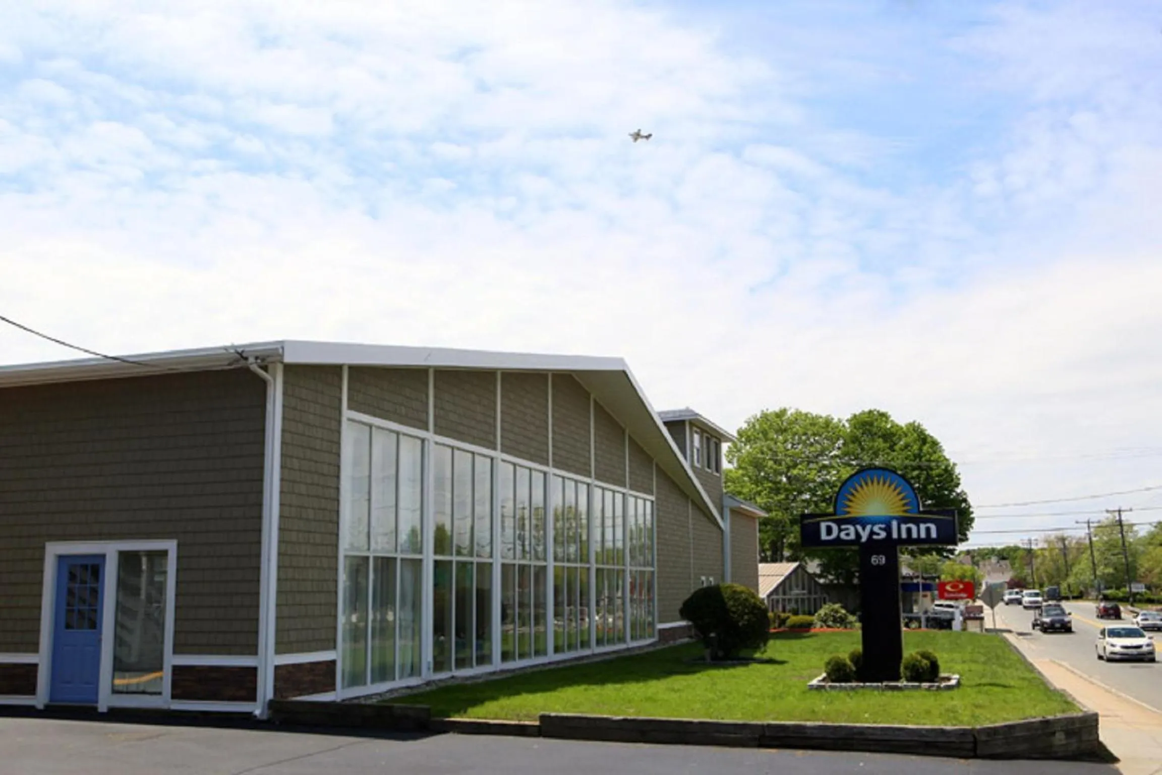 Facade/entrance in Days Inn by Wyndham - Cape Cod