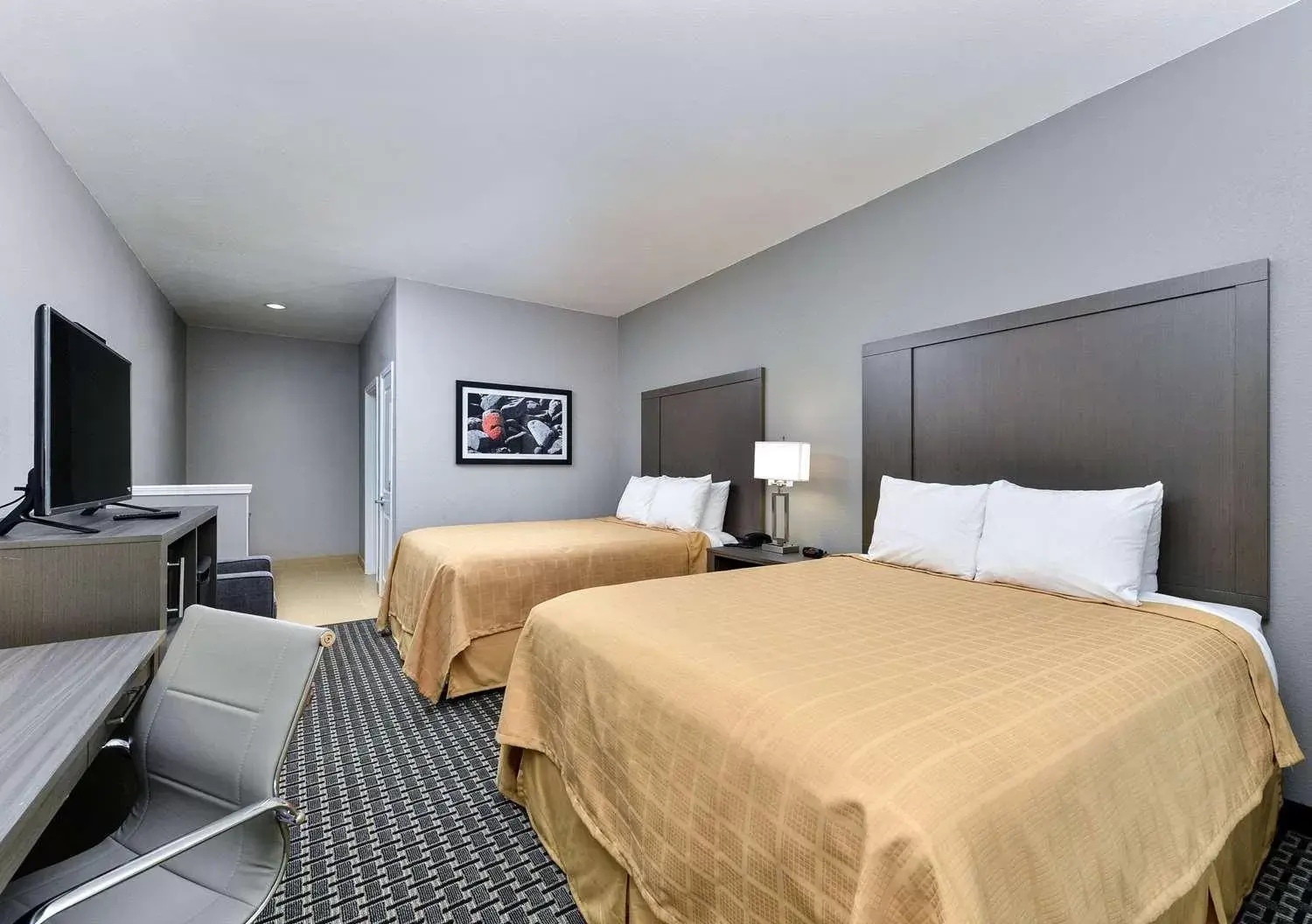 Bed in Scottish Inn & Suites Cotulla, TX Bed in Scottish Inn & Suites Cotulla, TX