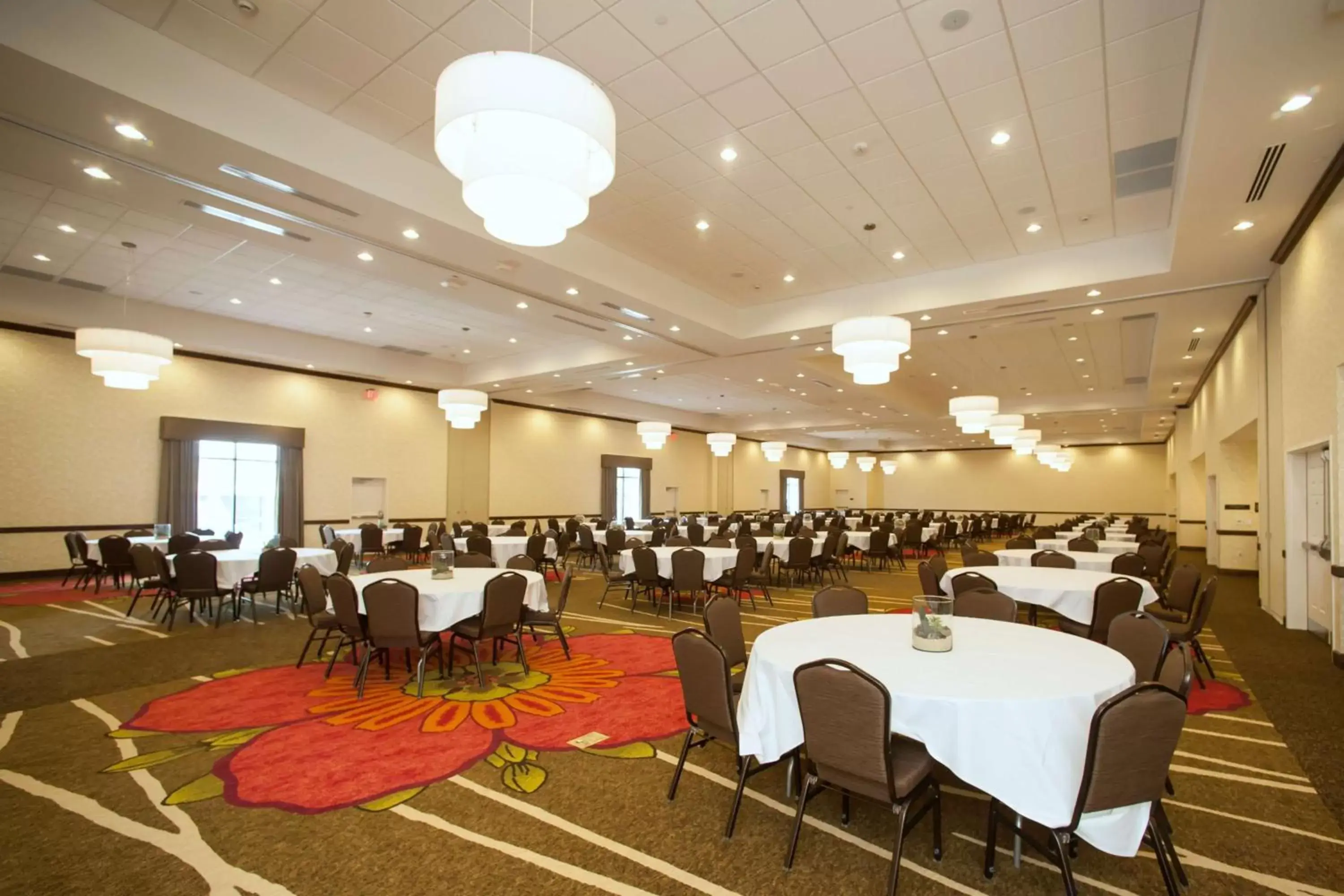 Meeting/conference room, Restaurant/Places to Eat in Hilton Garden Inn San Antonio-Live Oak Conference Center
