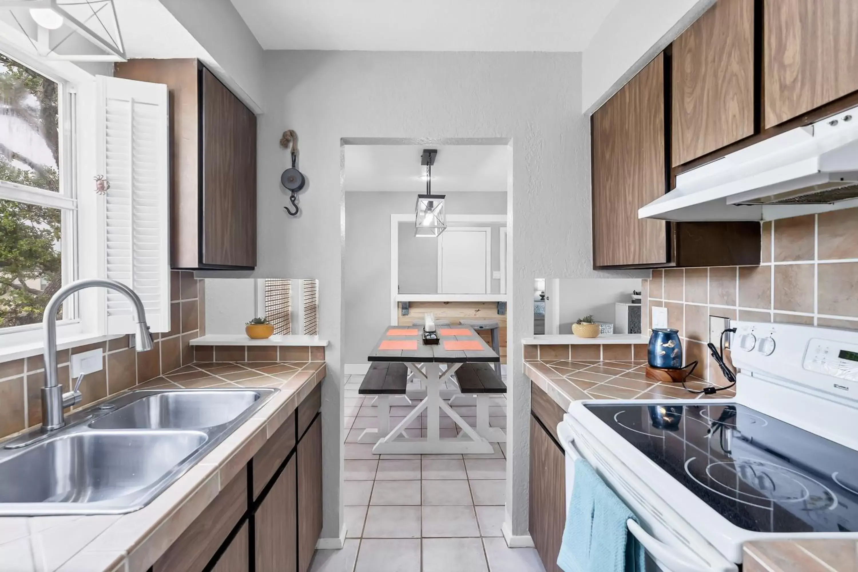 Kitchen/Kitchenette in Fulton Beach Condos