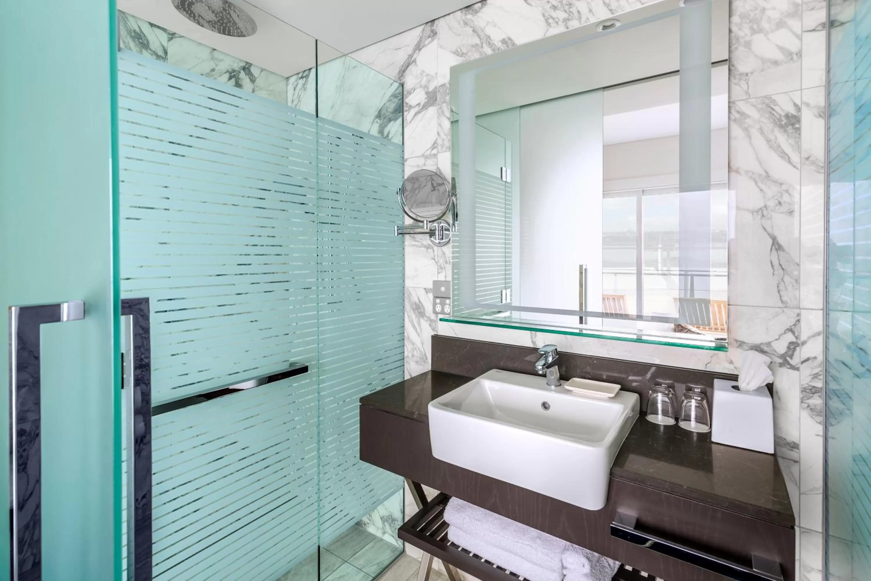 Bathroom in Hilton Auckland