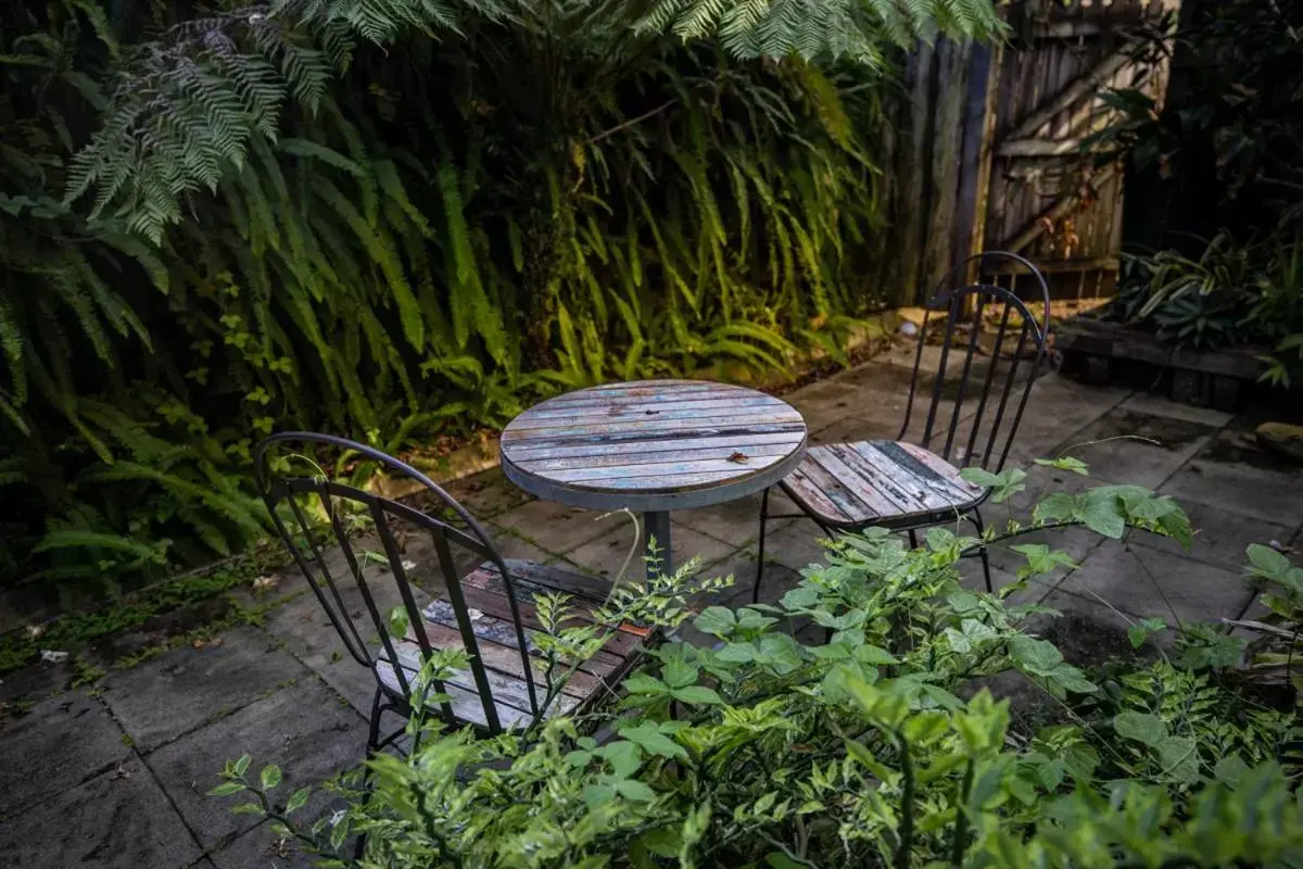 Garden in The Oasis Apartments and Treetop Houses