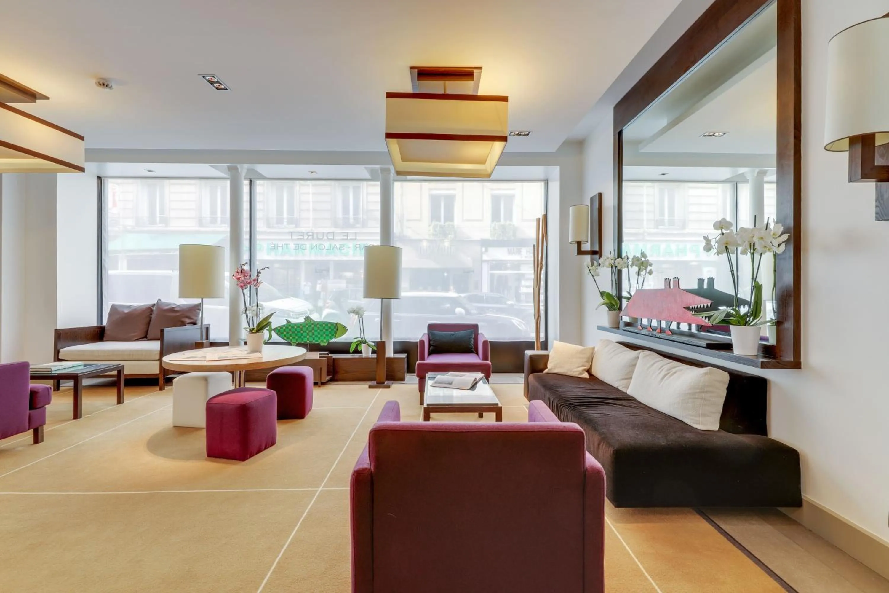 Living room in Hotel Duret Paris Champs Elysées