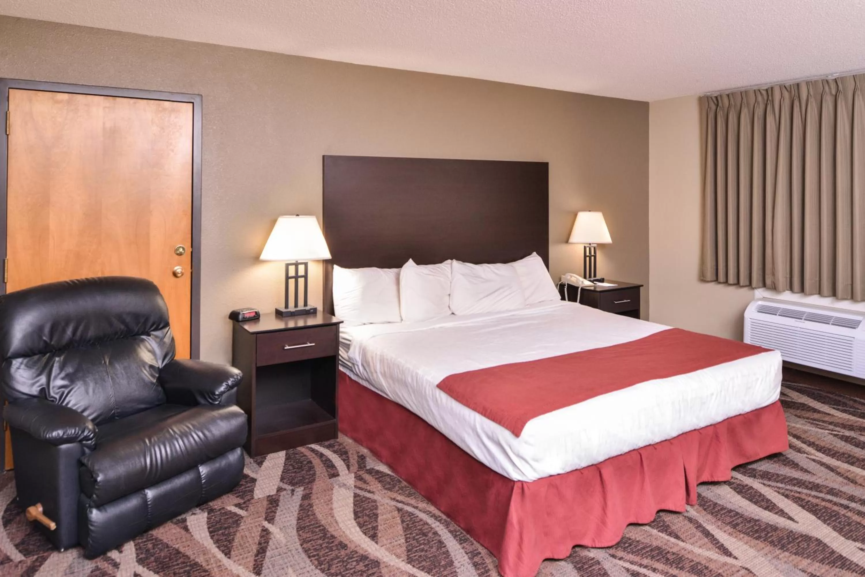 Bed in Baymont by Wyndham Sioux Falls North,I-29,Russell St, Airport