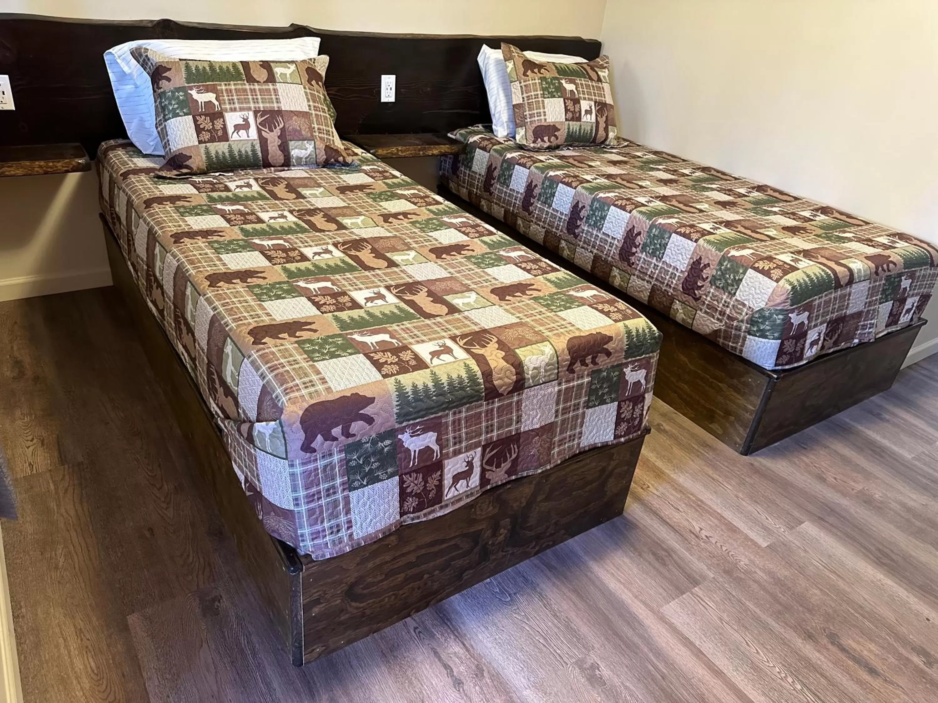 Bed in Crater Lake Gateway - Hwy 140