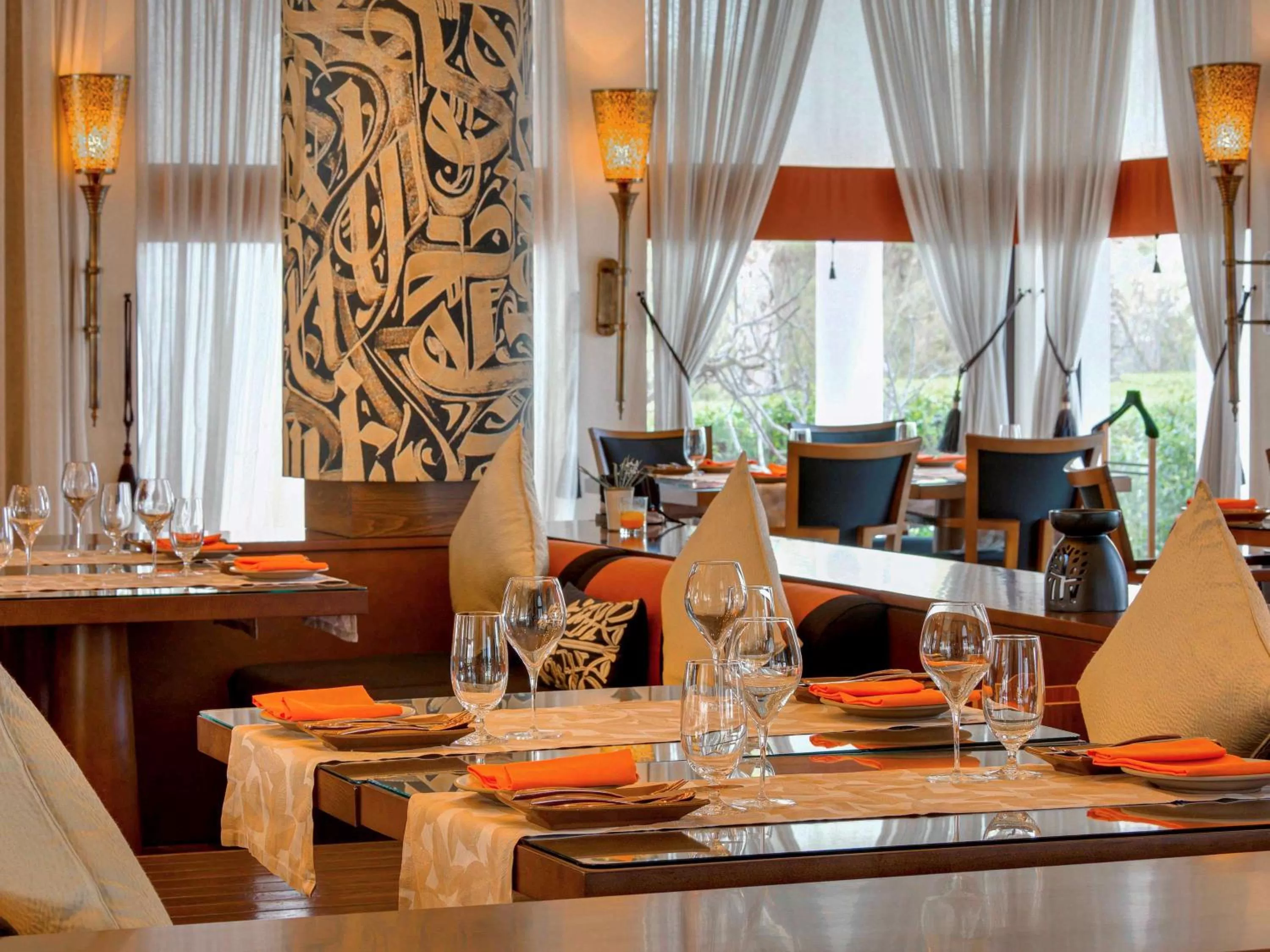 Restaurant/places to eat in Banyan Tree Tamouda Bay