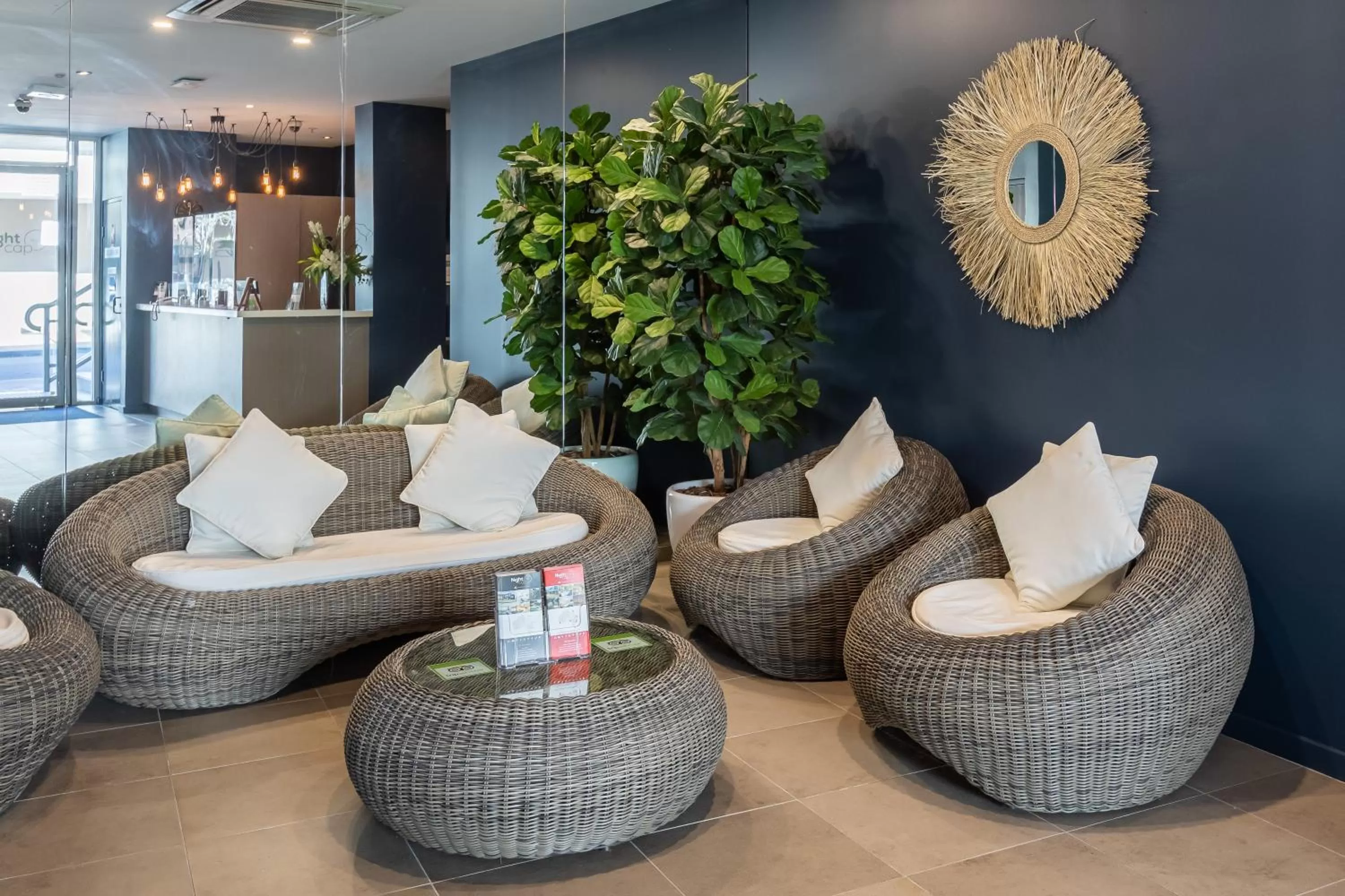 Communal lounge/ TV room in Nightelier Narrabeen