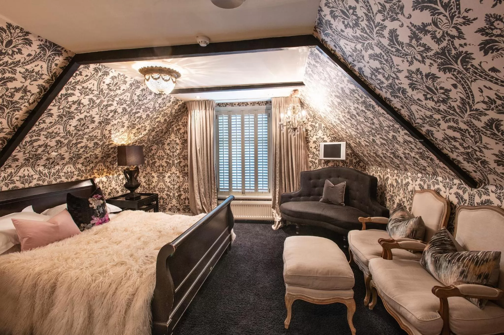 Bed in l'Auberge Damhotel