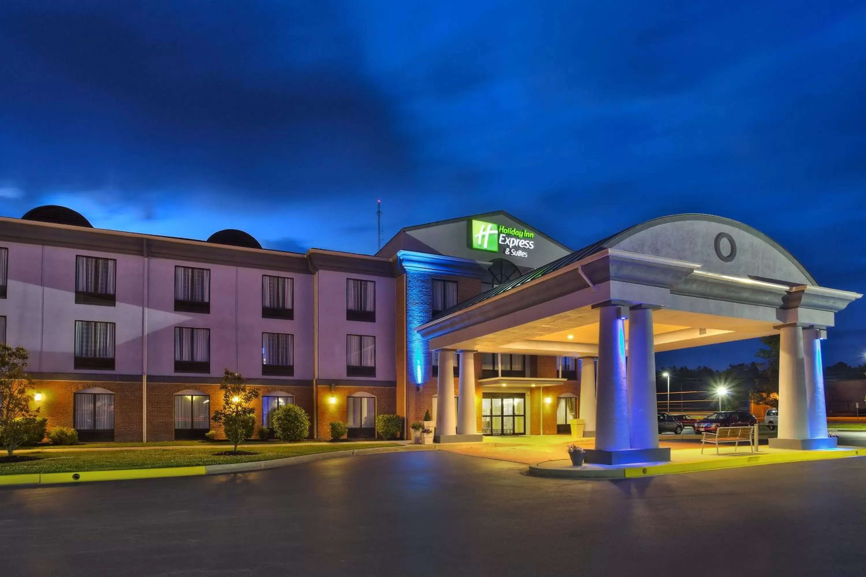 Property Building in Holiday Inn Express Hotel and Suites Harrington - Dover Area, an IHG Hotel