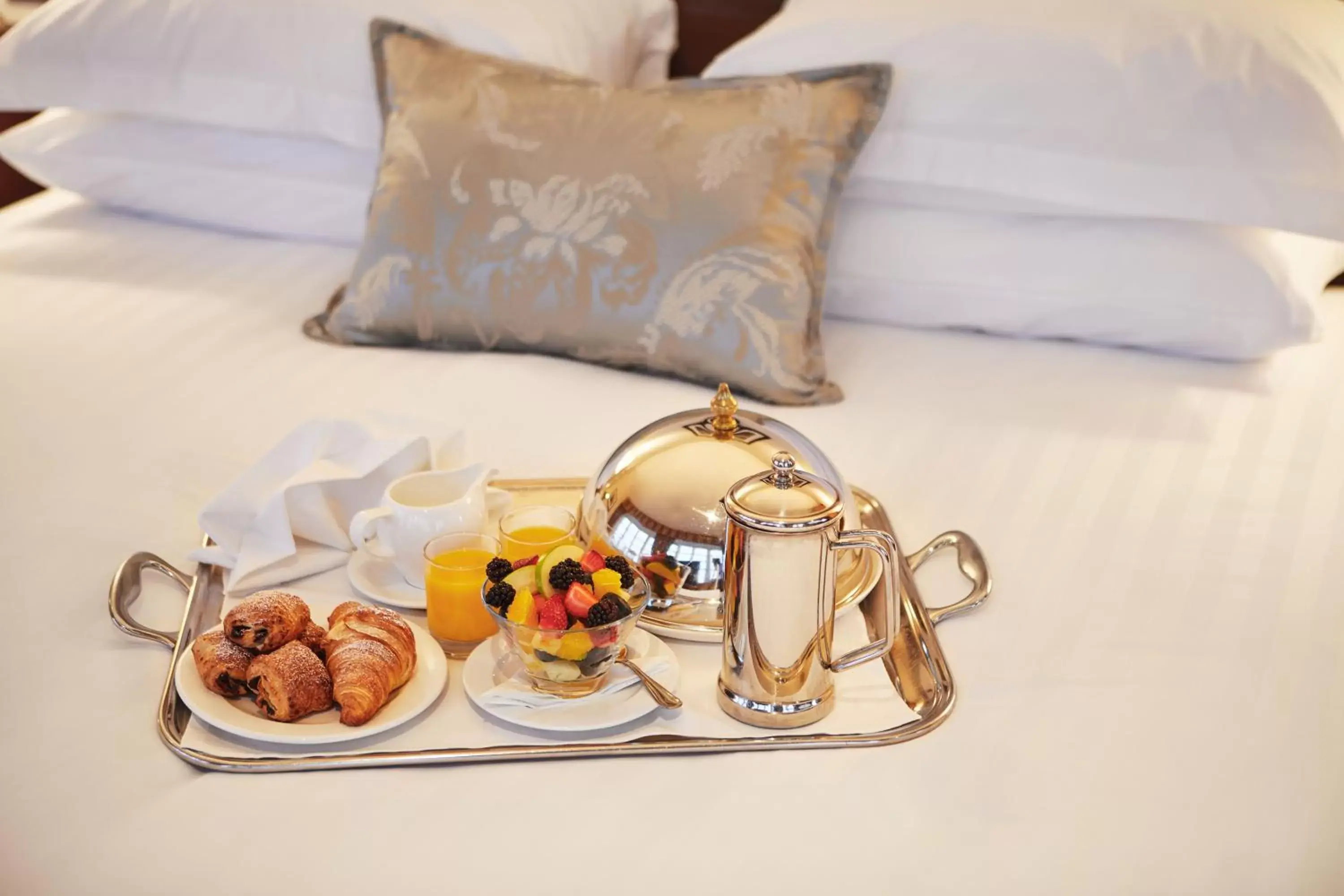 Breakfast, Bed in Macdonald Drumossie Hotel Inverness