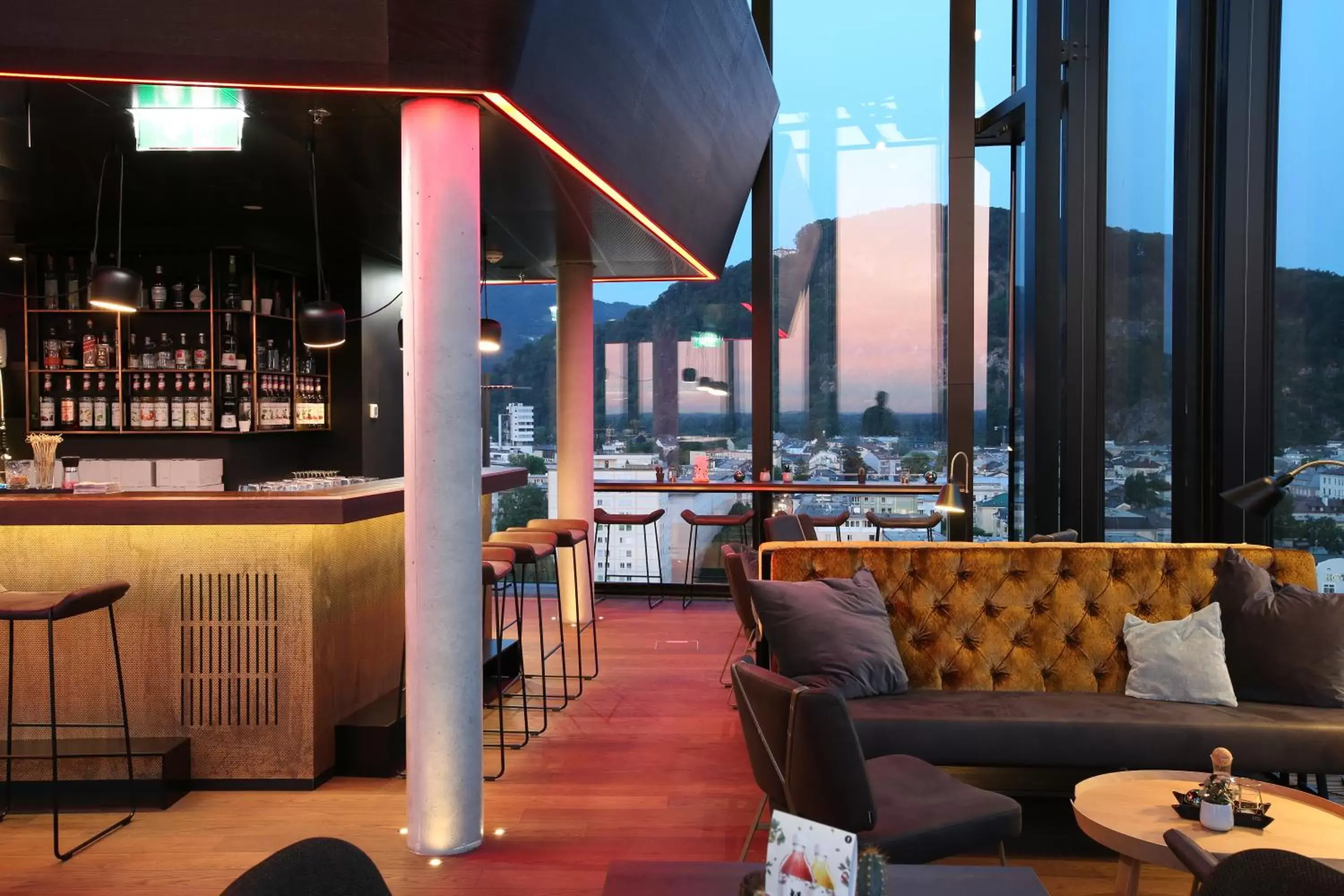 Lounge or bar in arte Hotel Salzburg
