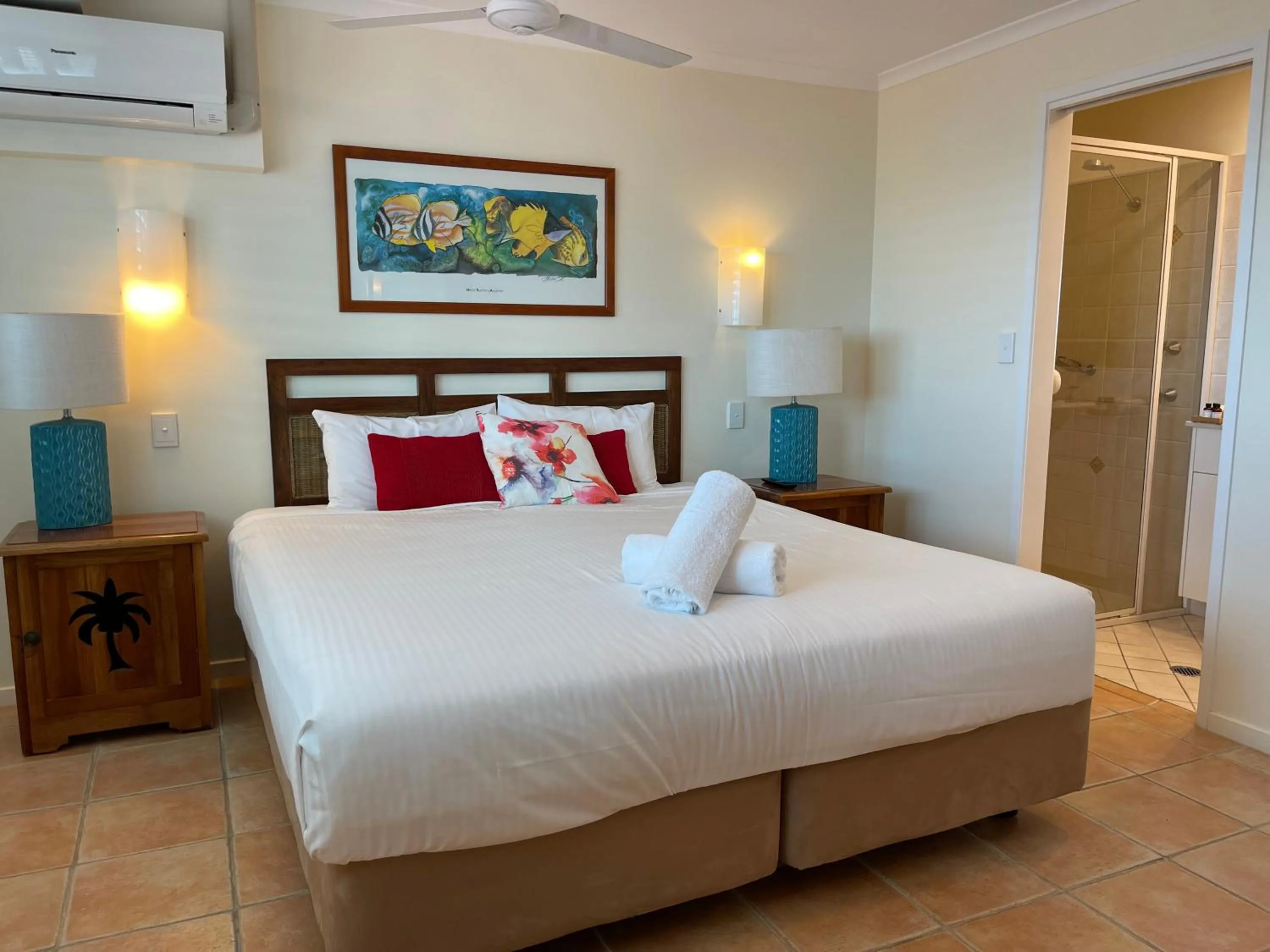 Bedroom, Bed in The Cove Yamba