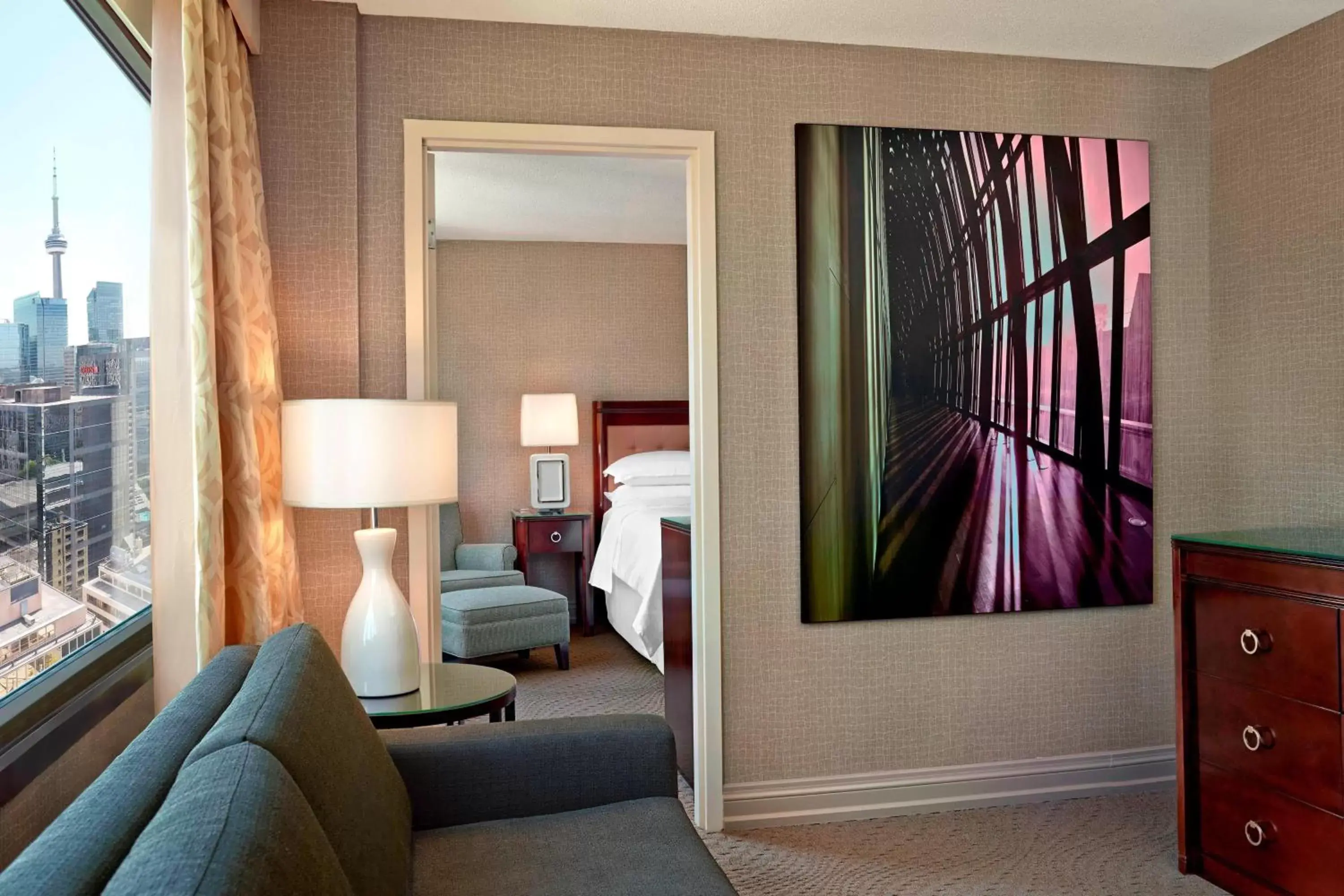 Bedroom, Seating Area in Sheraton Centre Toronto Hotel