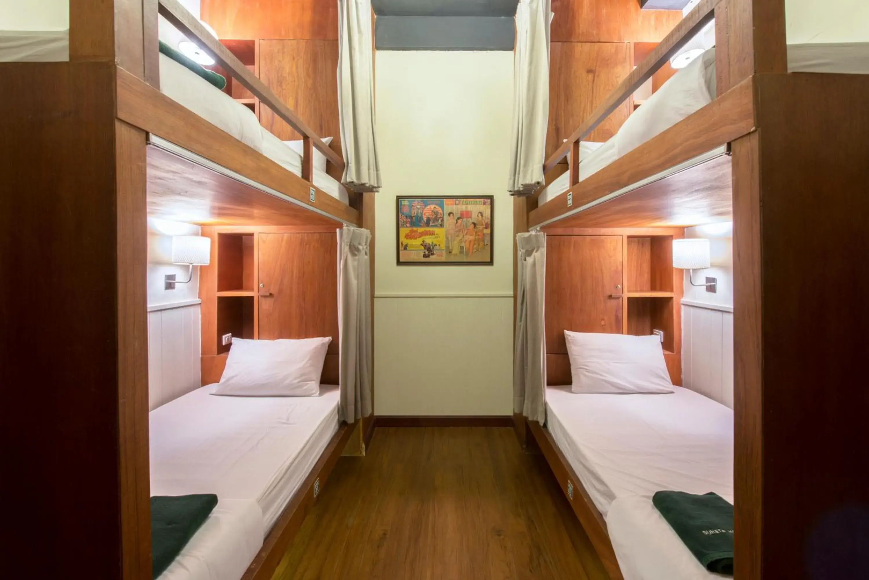 Bunk Bed in Suneta Hostel Khaosan
