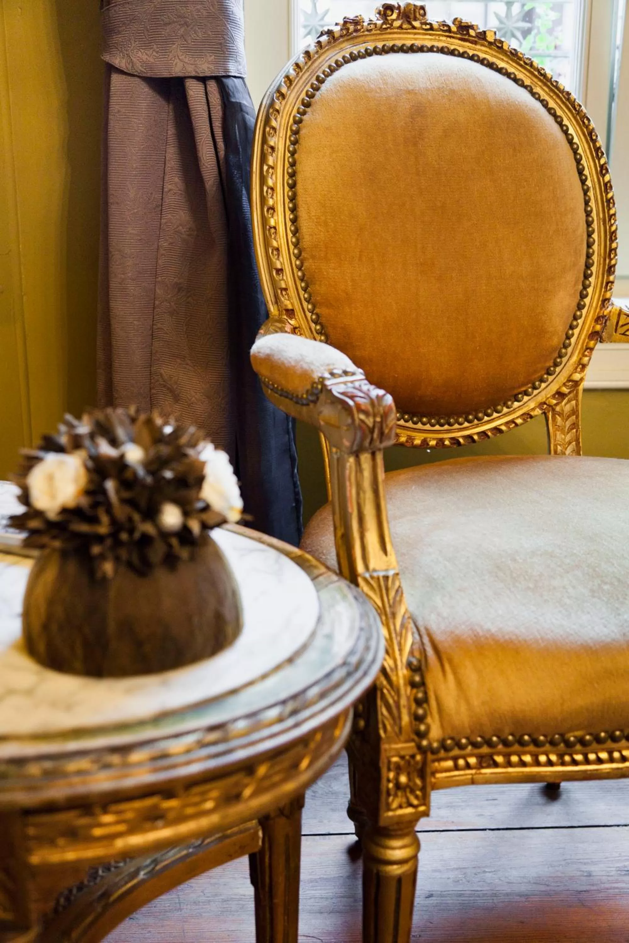 Other in Hotel Diamonds and Pearls