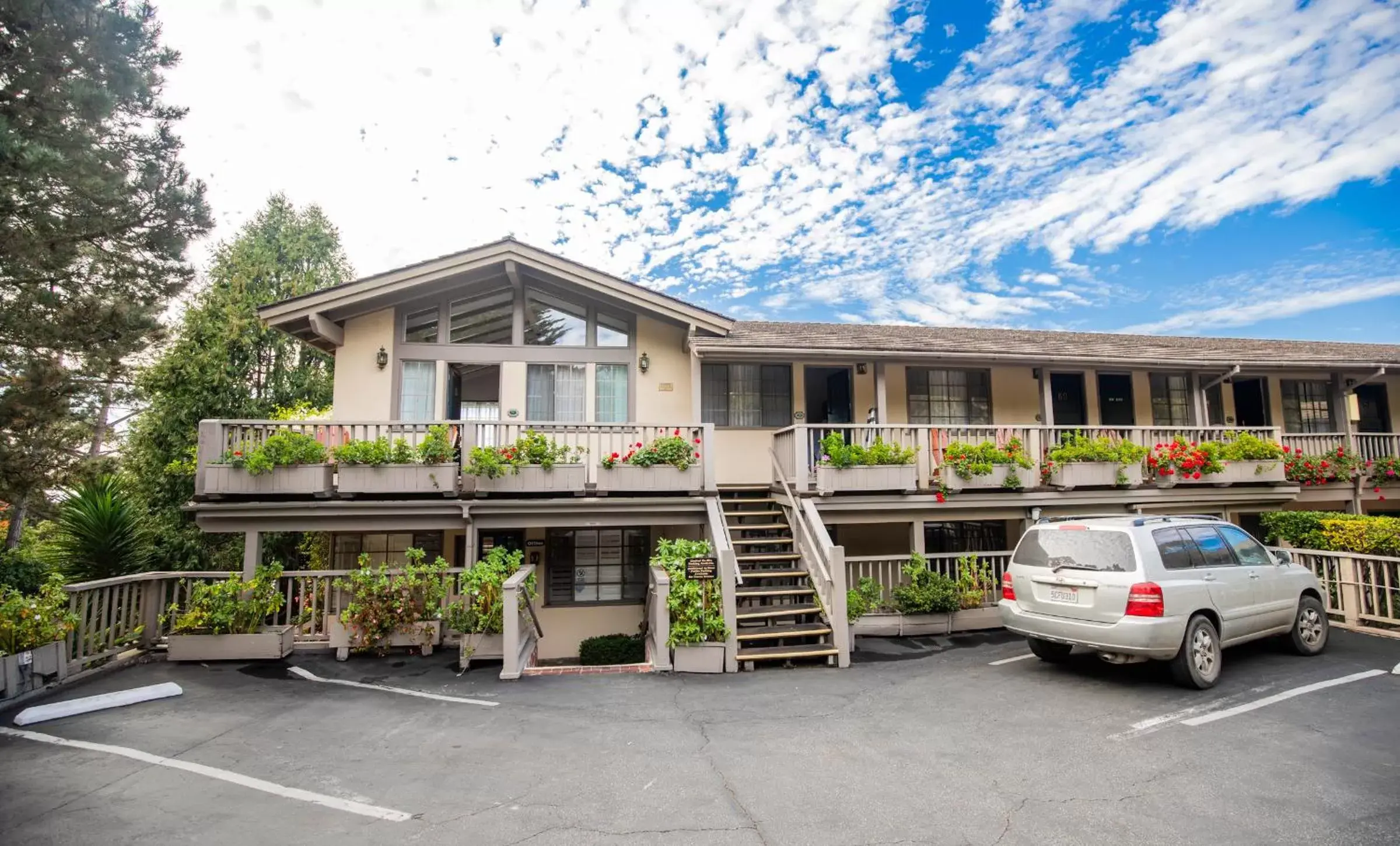 Property Building in Comfort Inn Carmel By the Sea