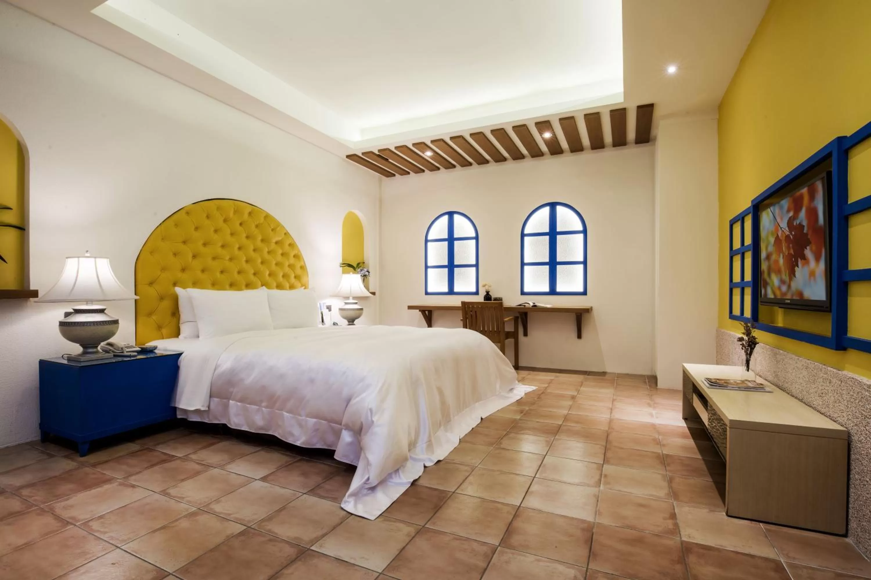 Photo of the whole room, Bed in Duo Romance Hotel