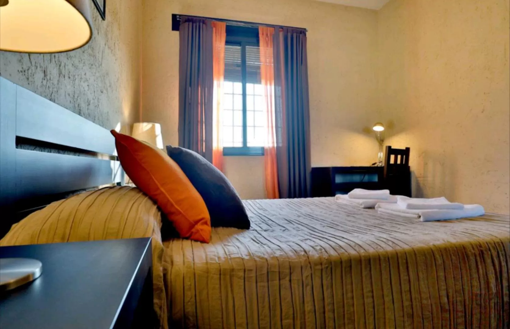 towels, Bed in Casa Rural Ecuestre