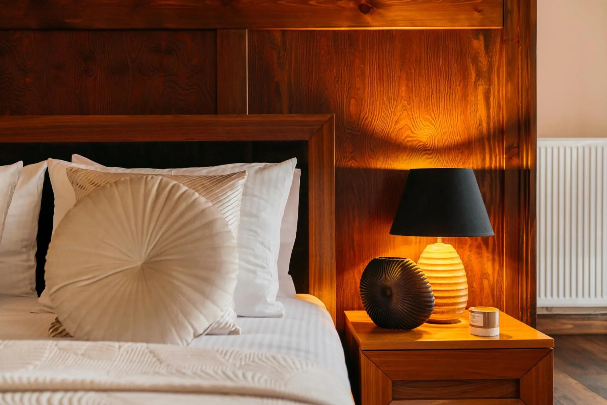 Bed in Topolowa Residence - LoftAffair Collection