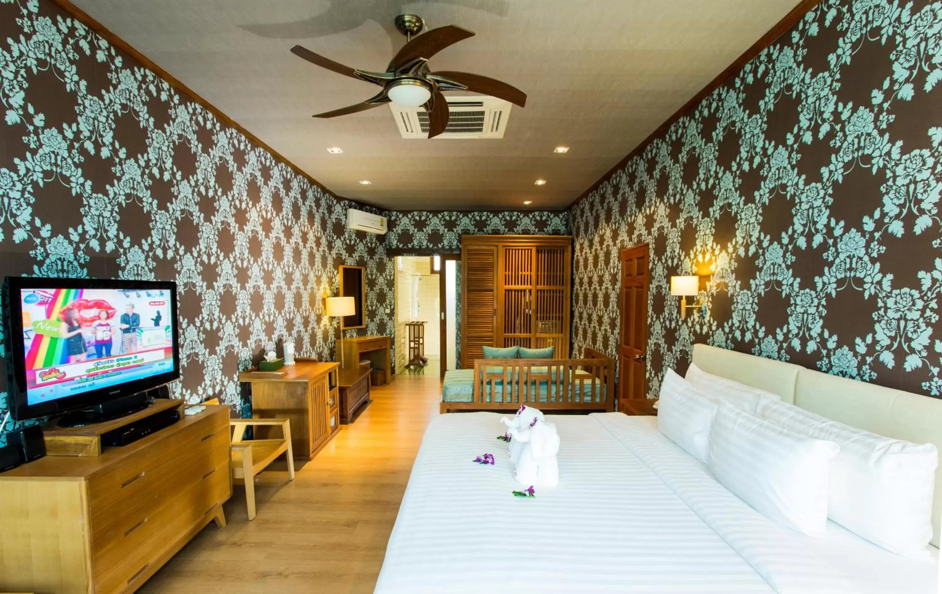 Family Room 2 Connecting Rooms in GajaPuri Resort Koh Chang