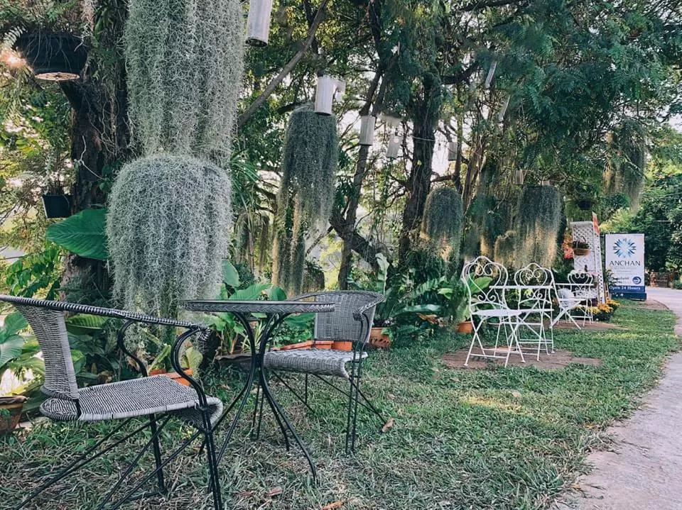 Anchan Laguna Hotel โรงแรมอัญชันลากูน่า