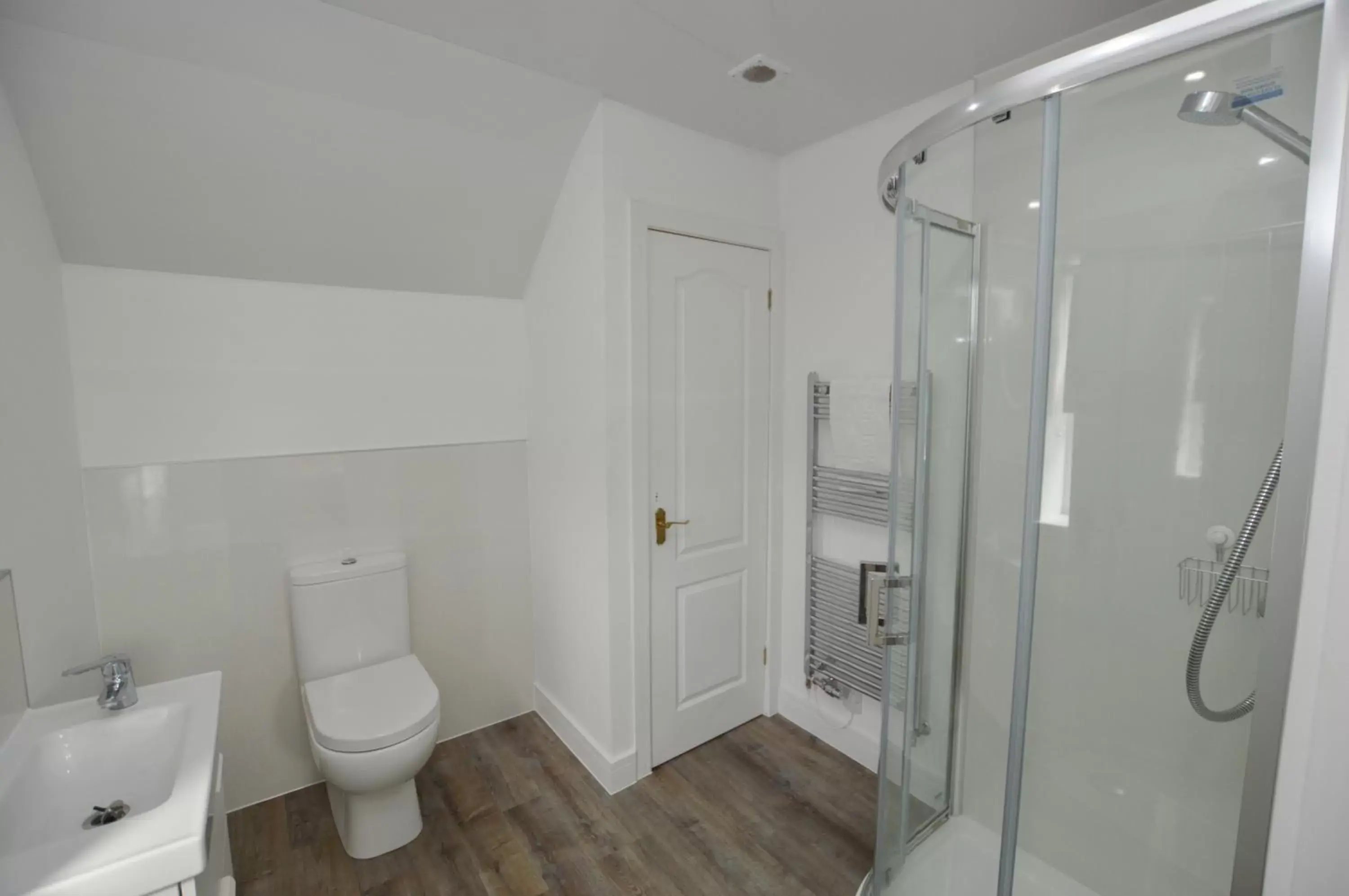 Shower, Bathroom in Fairhaven, Oban Town Centre